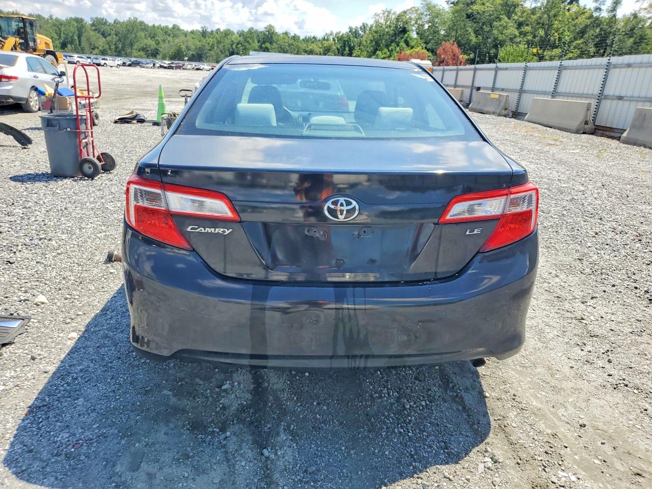 2013 Toyota Camry Le Black vin: 4T1BF1FK5DU269935