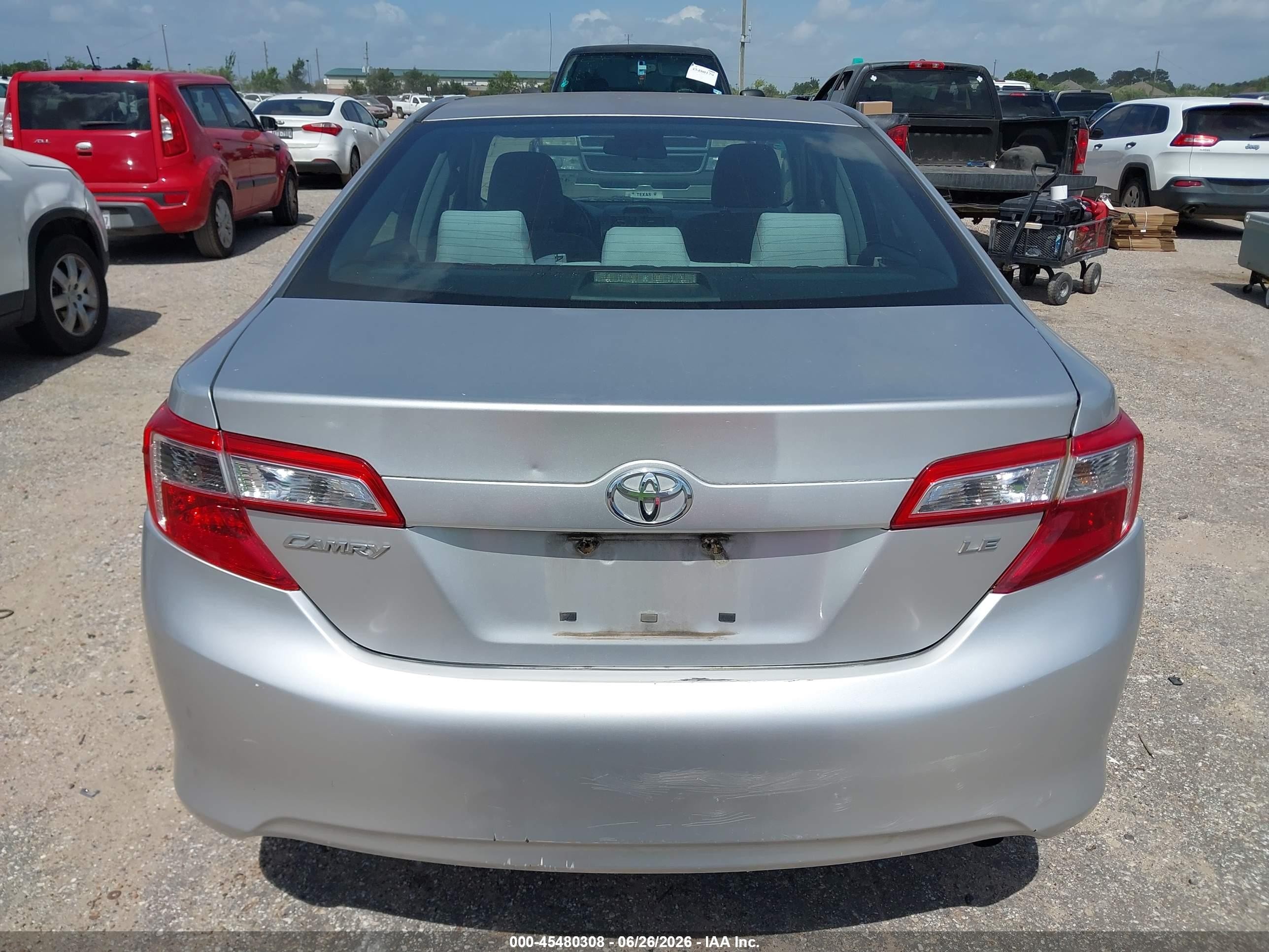 2013 Toyota Camry Le Silver vin: 4T1BF1FK5DU281924