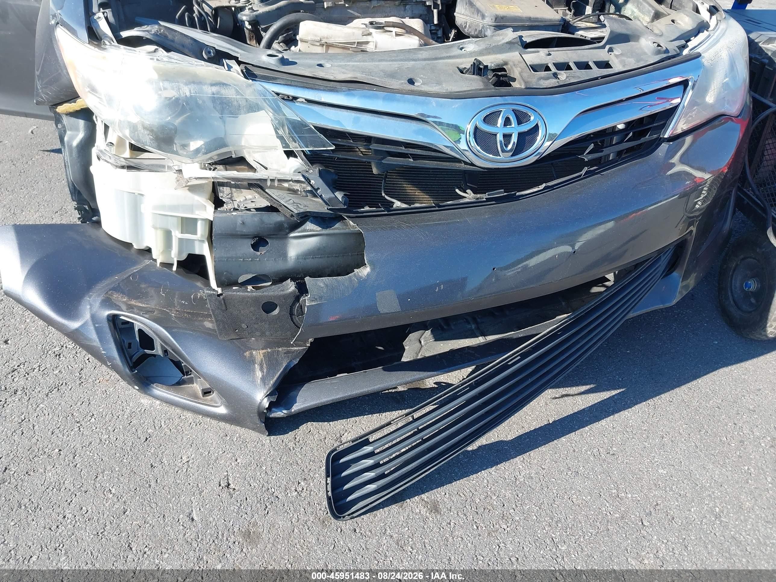 2013 Toyota Camry Le Gray vin: 4T1BF1FK5DU650264