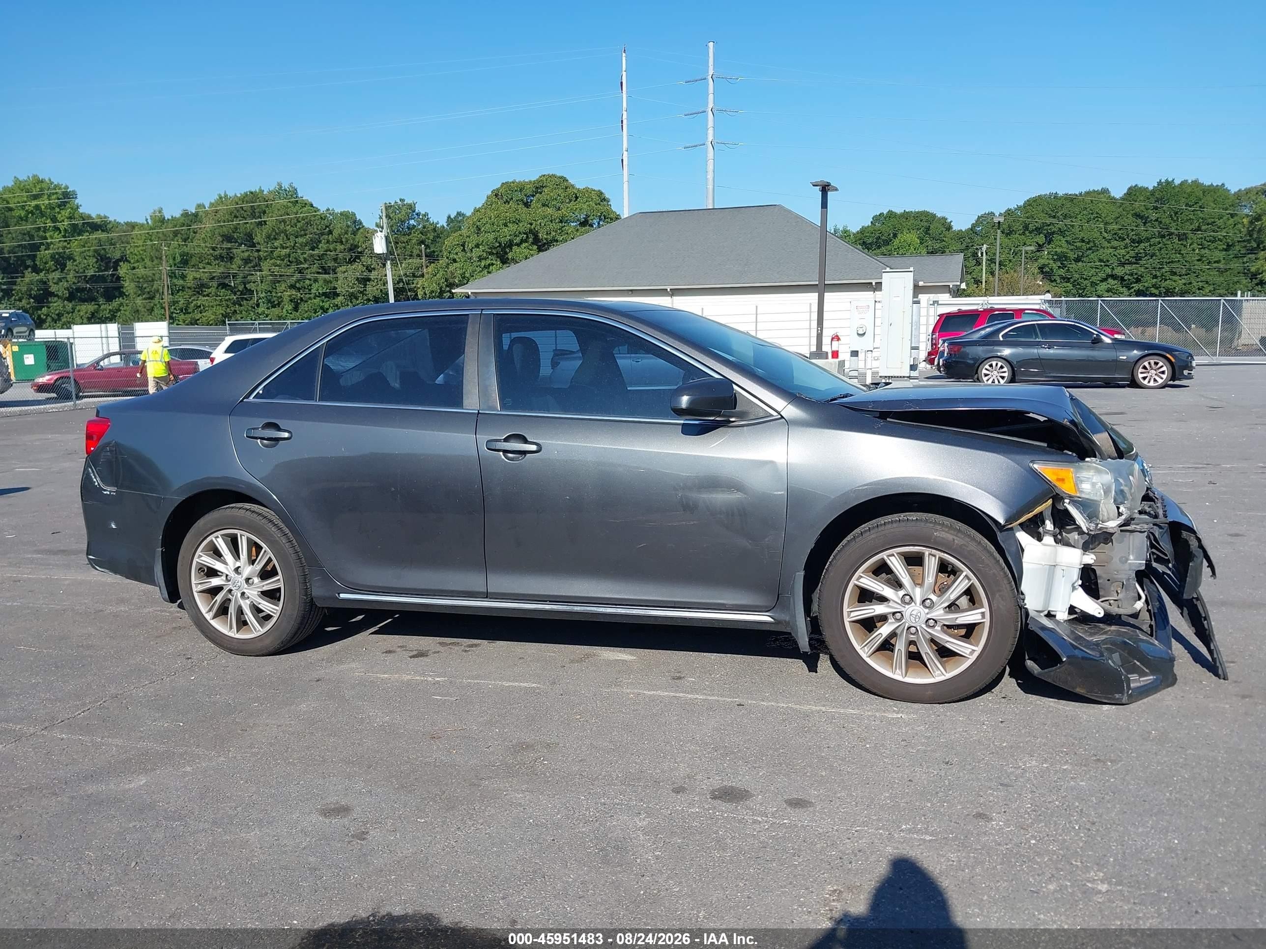 2013 Toyota Camry Le Gray vin: 4T1BF1FK5DU650264