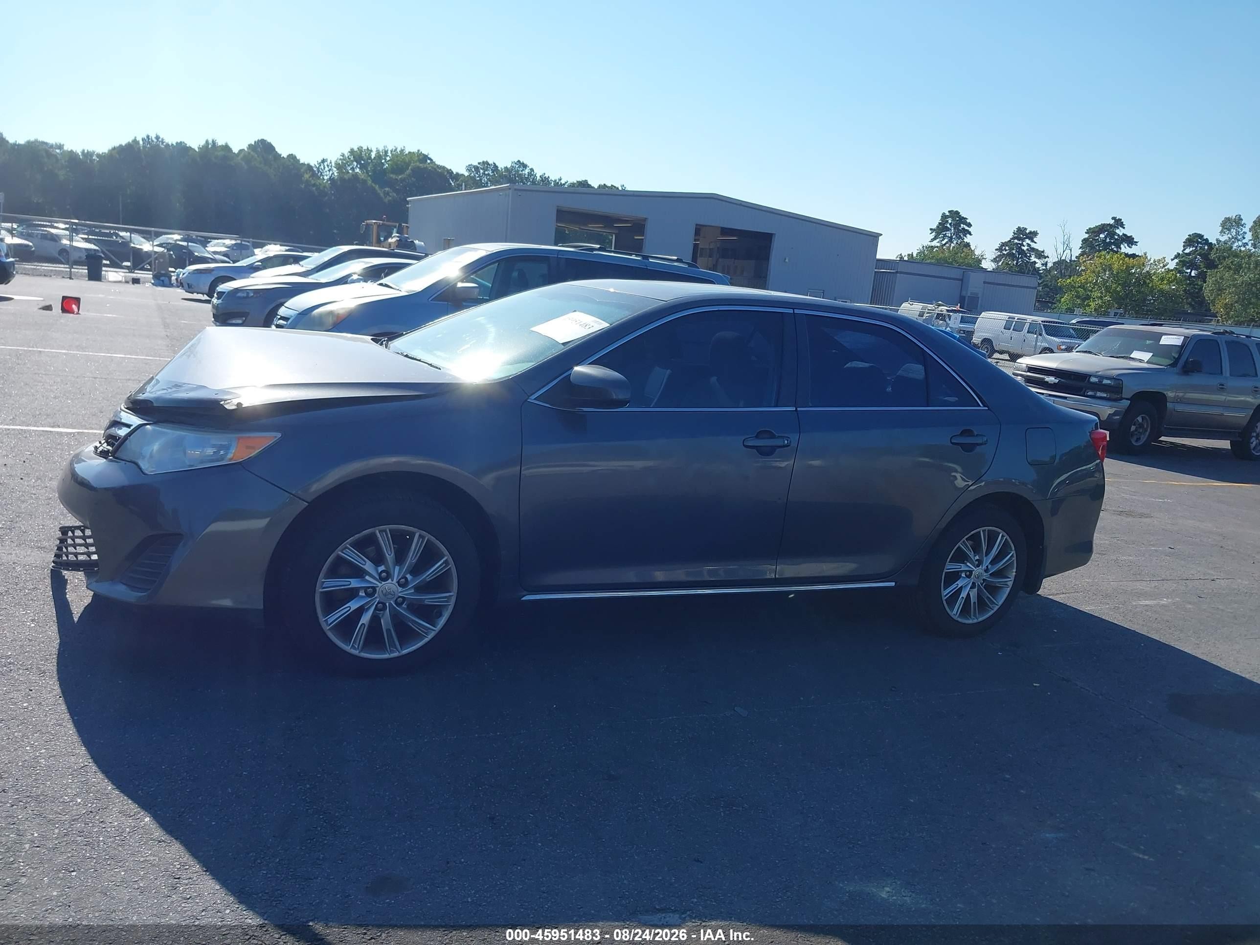 2013 Toyota Camry Le Gray vin: 4T1BF1FK5DU650264