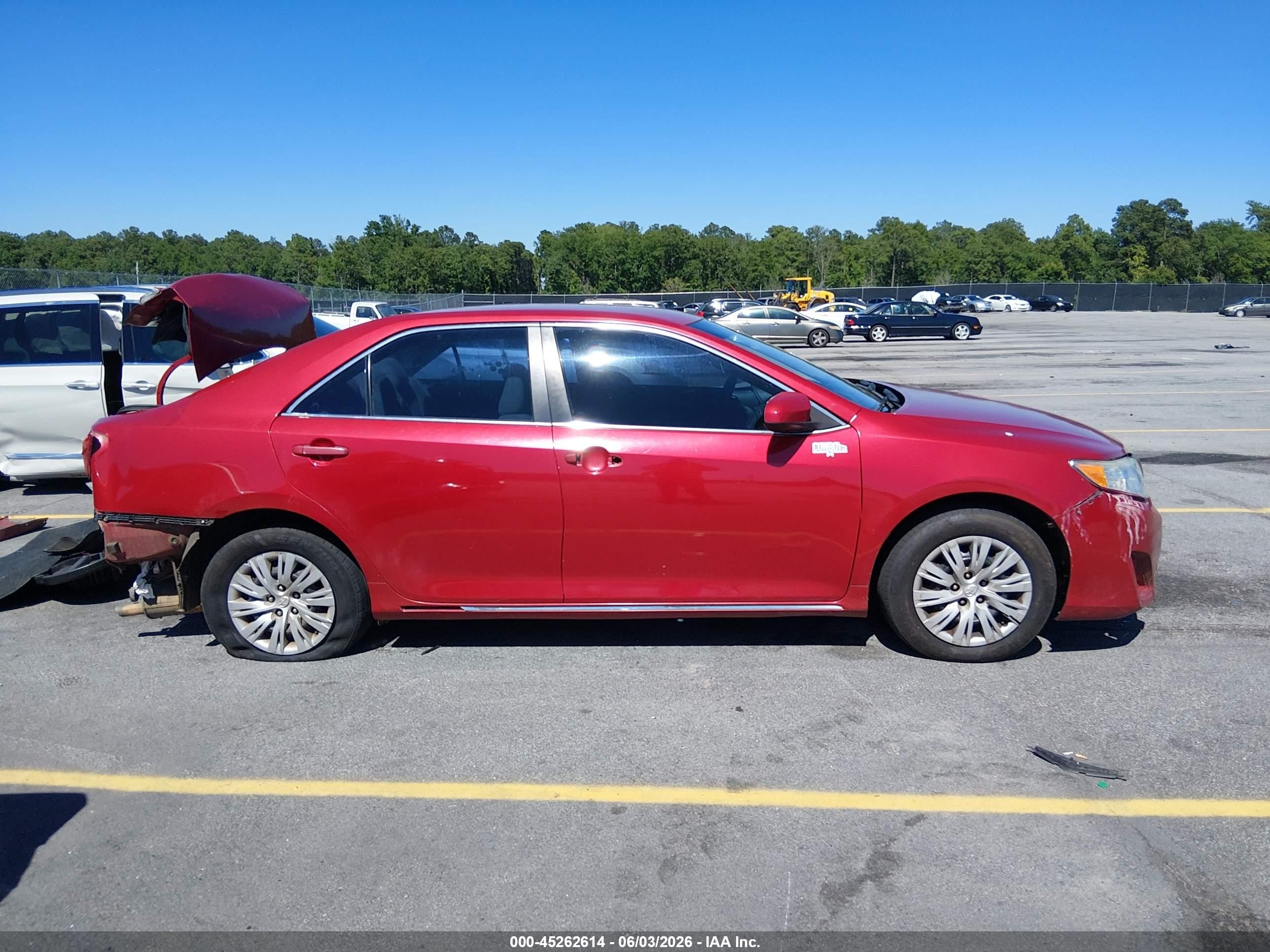 2013 Toyota Camry Le Красный vin: 4T1BF1FK5DU654430