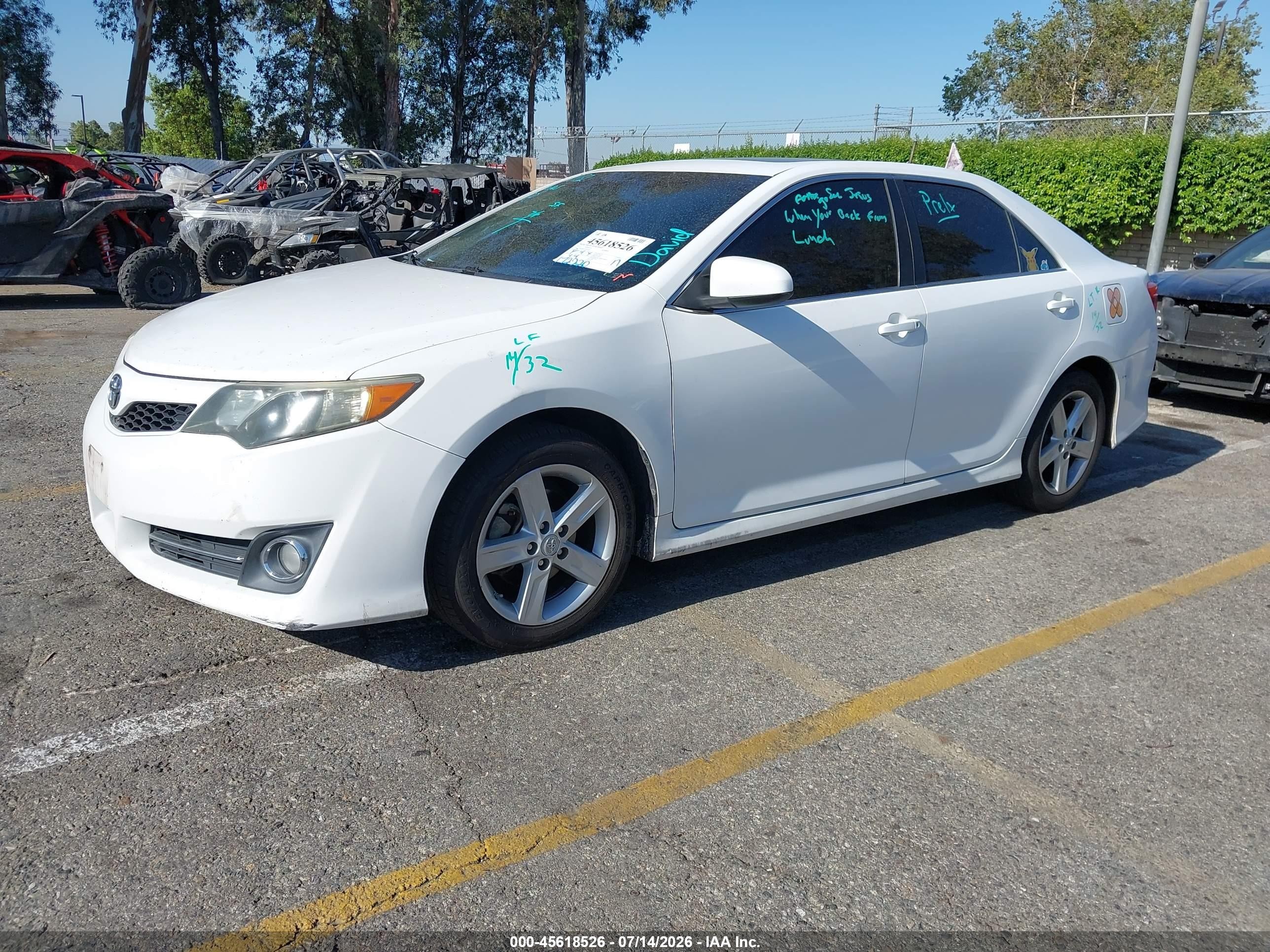2013 Toyota Camry Se White vin: 4T1BF1FK5DU657229