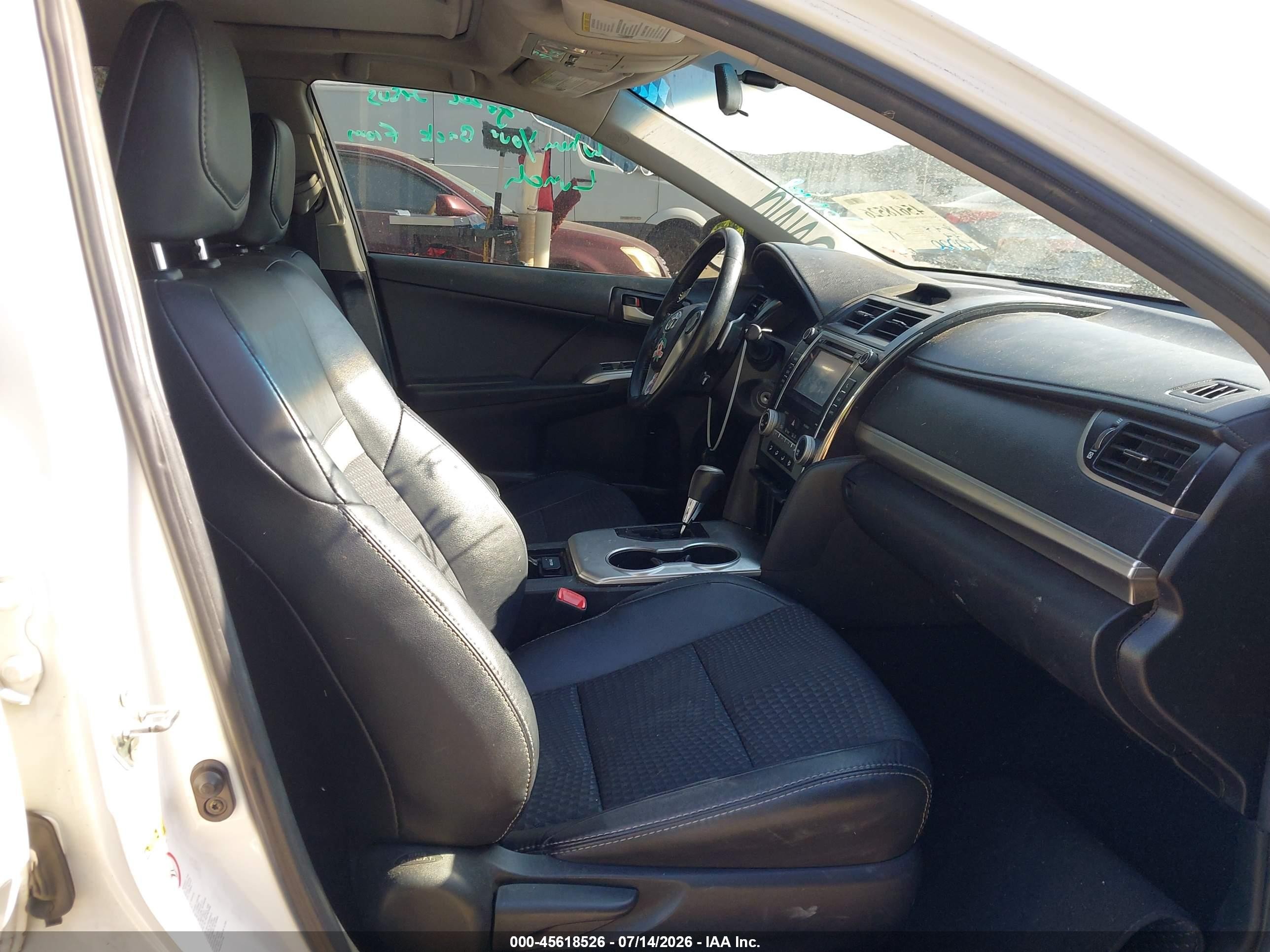 2013 Toyota Camry Se White vin: 4T1BF1FK5DU657229