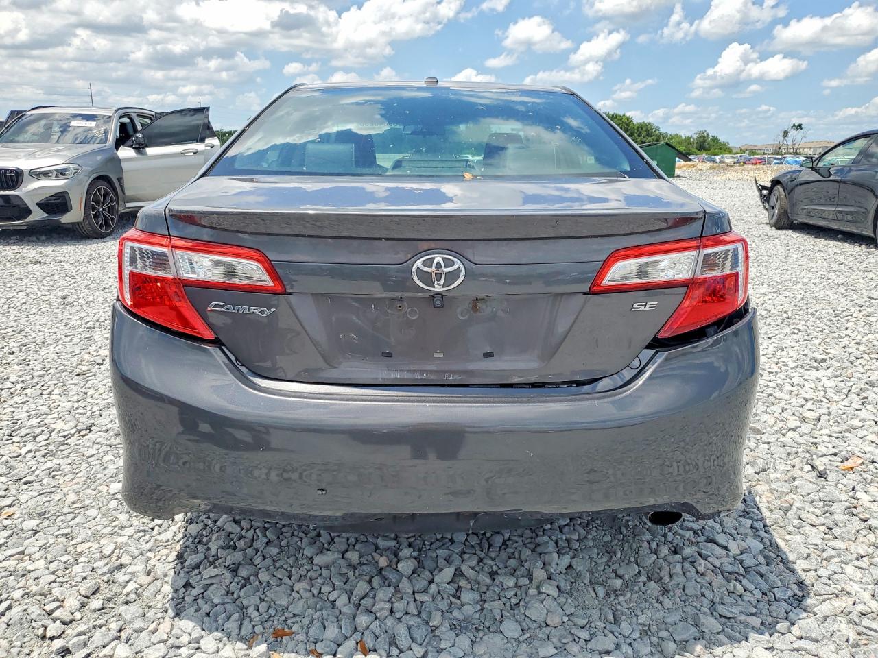 2013 Toyota Camry Se Gray vin: 4T1BF1FK5DU686021