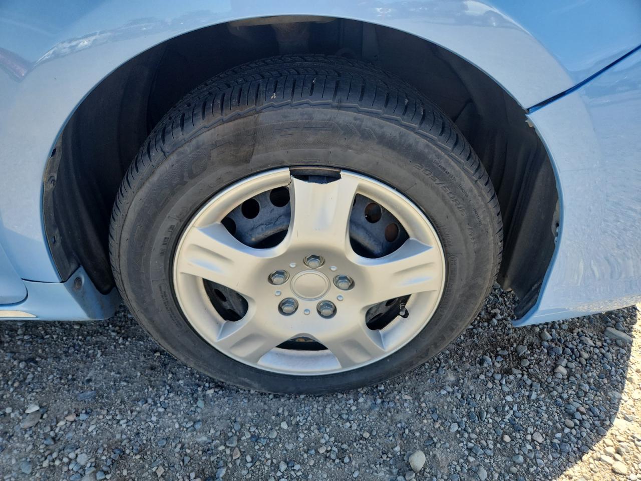 2013 Toyota Camry Le Blue vin: 4T1BF1FK5DU693552 Damage: Right Front Wheel Cover, Broken, Replacement Required