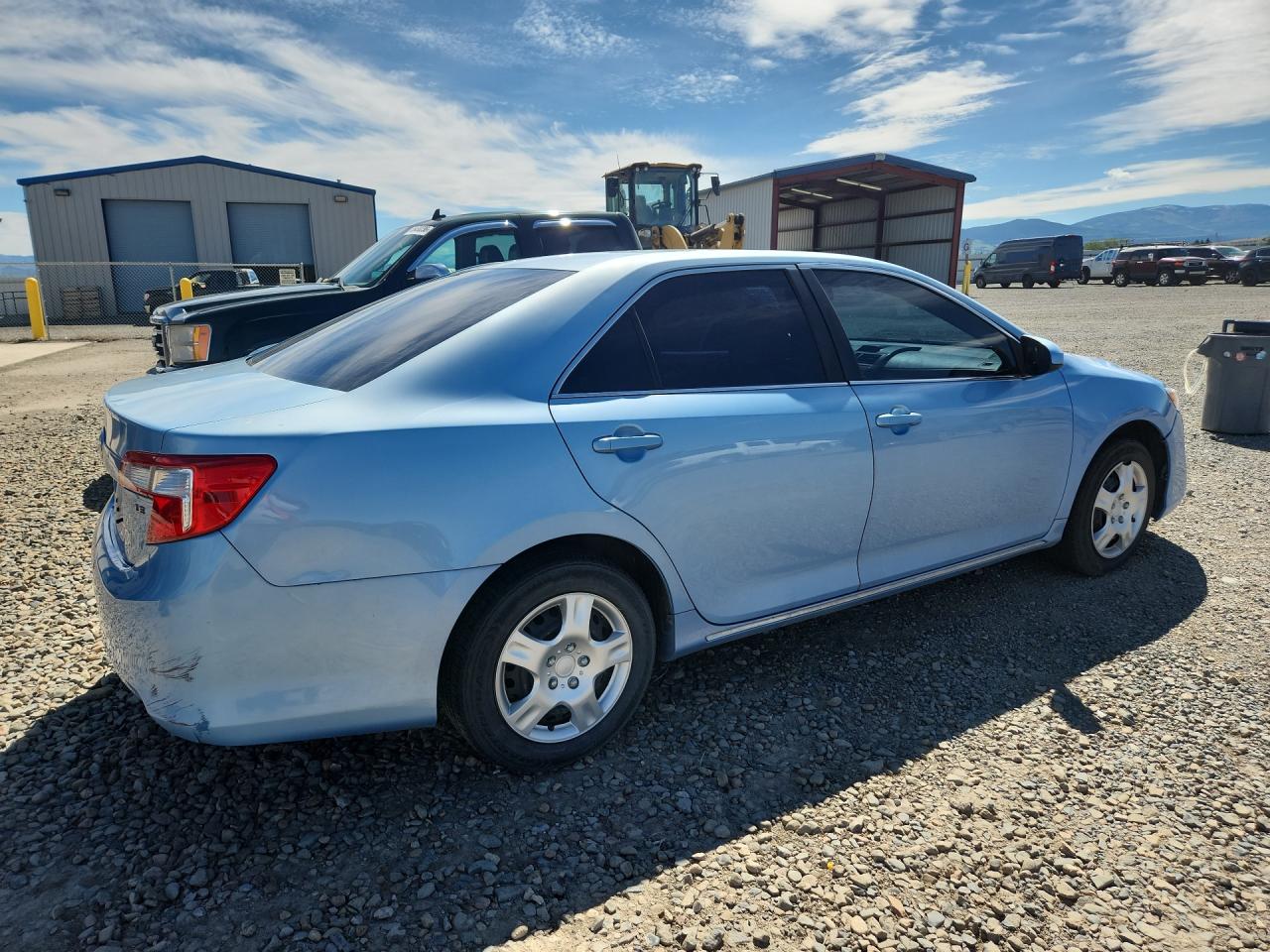 2013 Toyota Camry Le Blue vin: 4T1BF1FK5DU693552 Damage: Rear Bumper/Cover, Scraped, 6 To 7 Inches