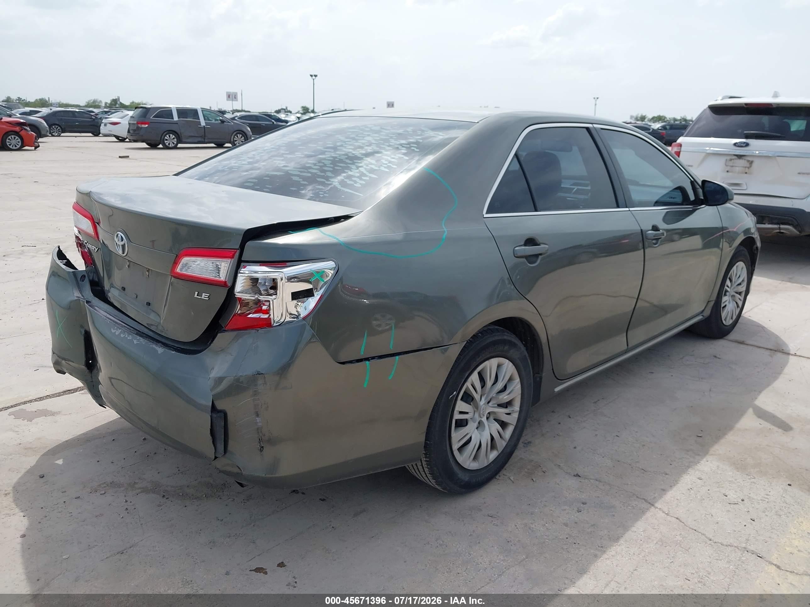 2013 Toyota Camry Le Green vin: 4T1BF1FK5DU704677