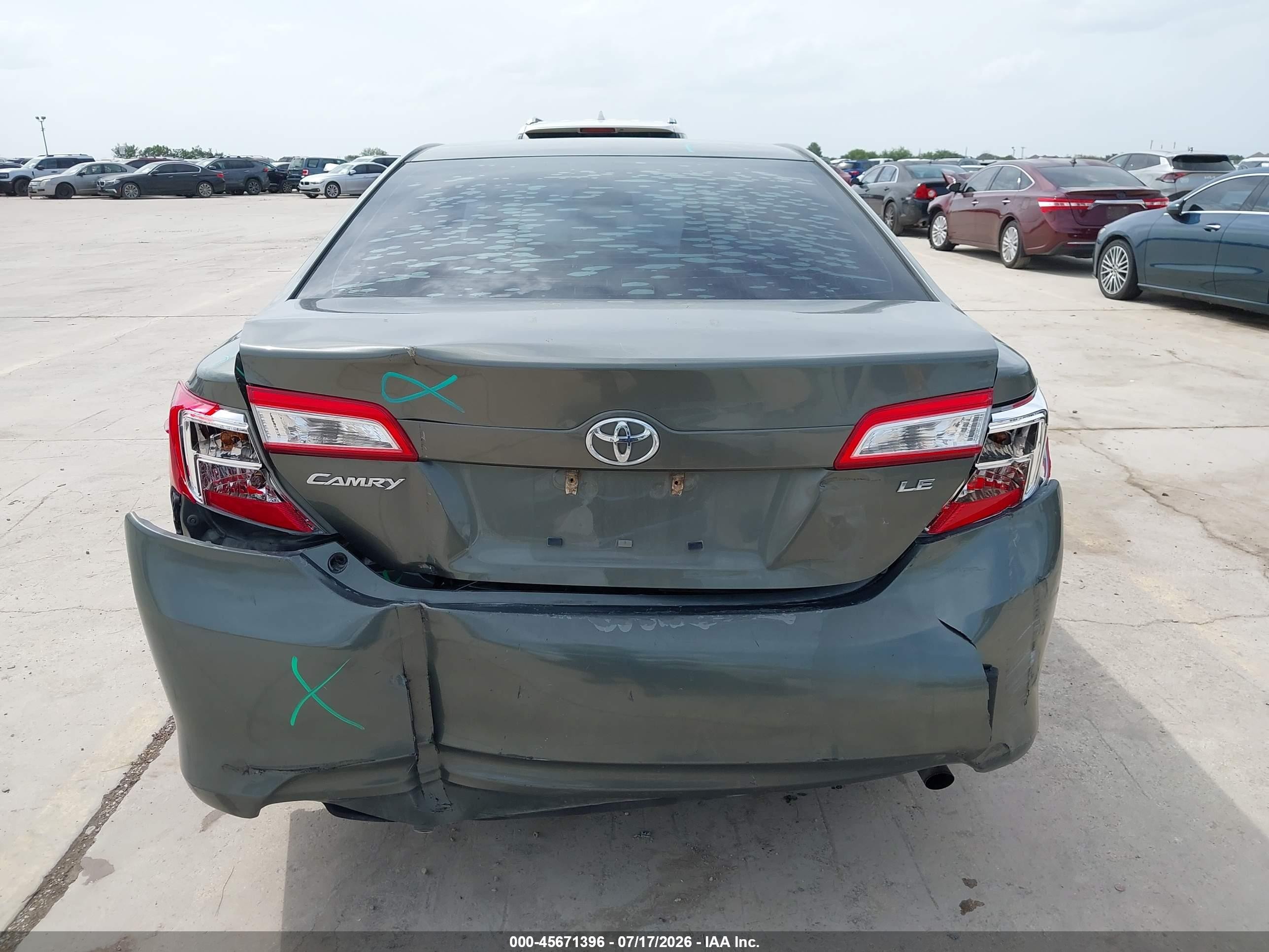 2013 Toyota Camry Le Green vin: 4T1BF1FK5DU704677