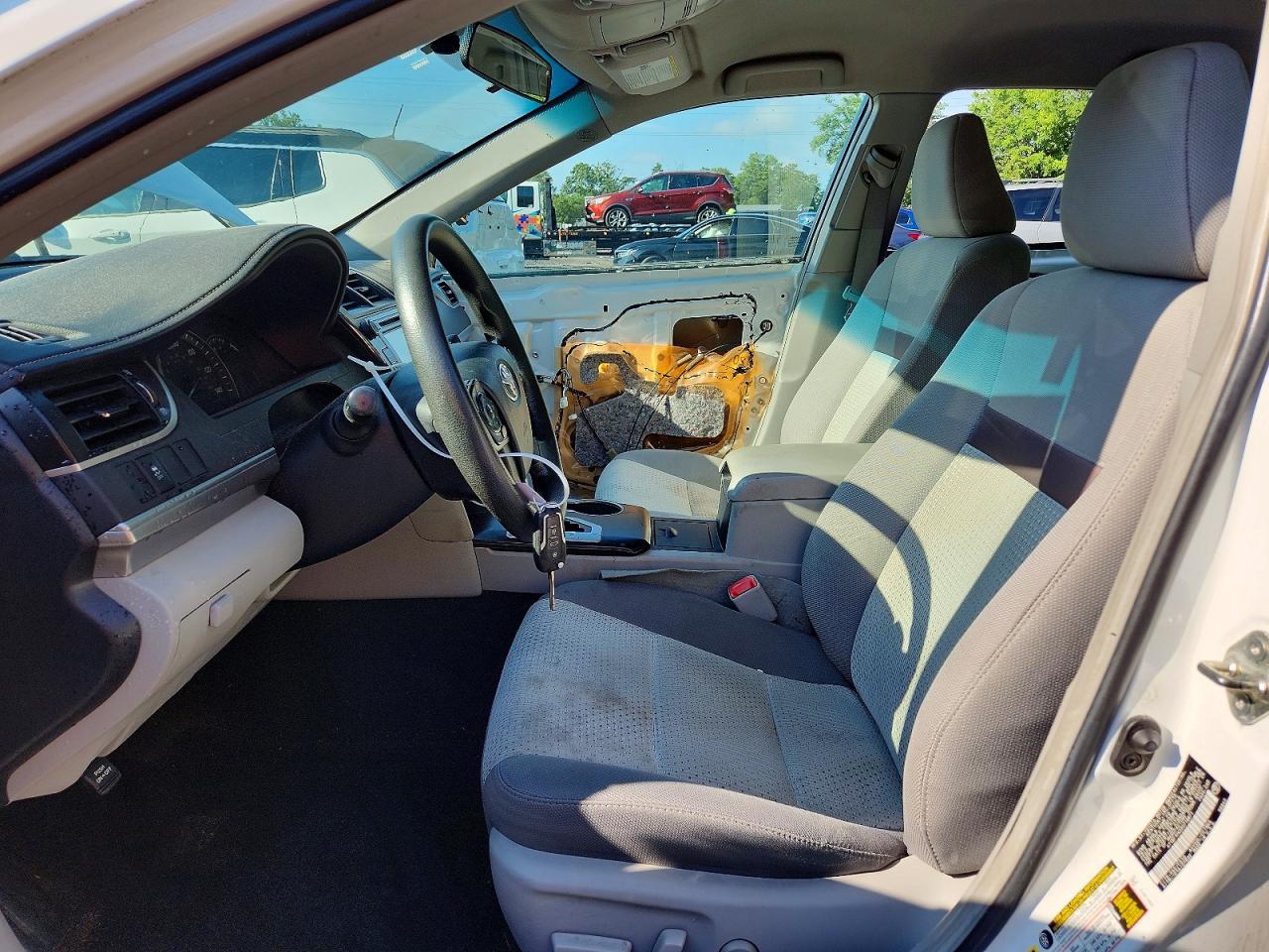 2013 Toyota Camry Le White vin: 4T1BF1FK5DU718871