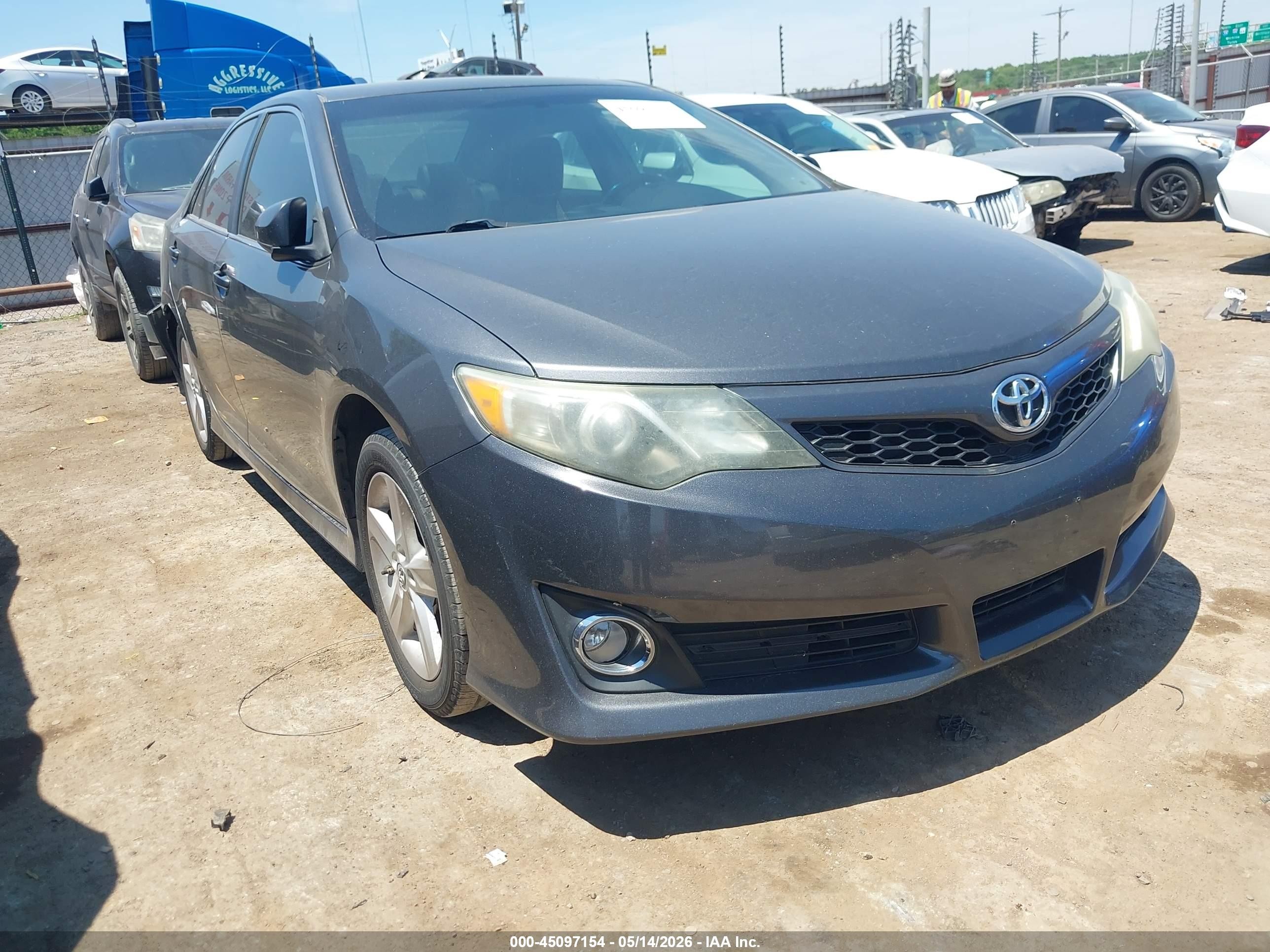 2014 Toyota Camry Se Gray vin: 4T1BF1FK5EU304569