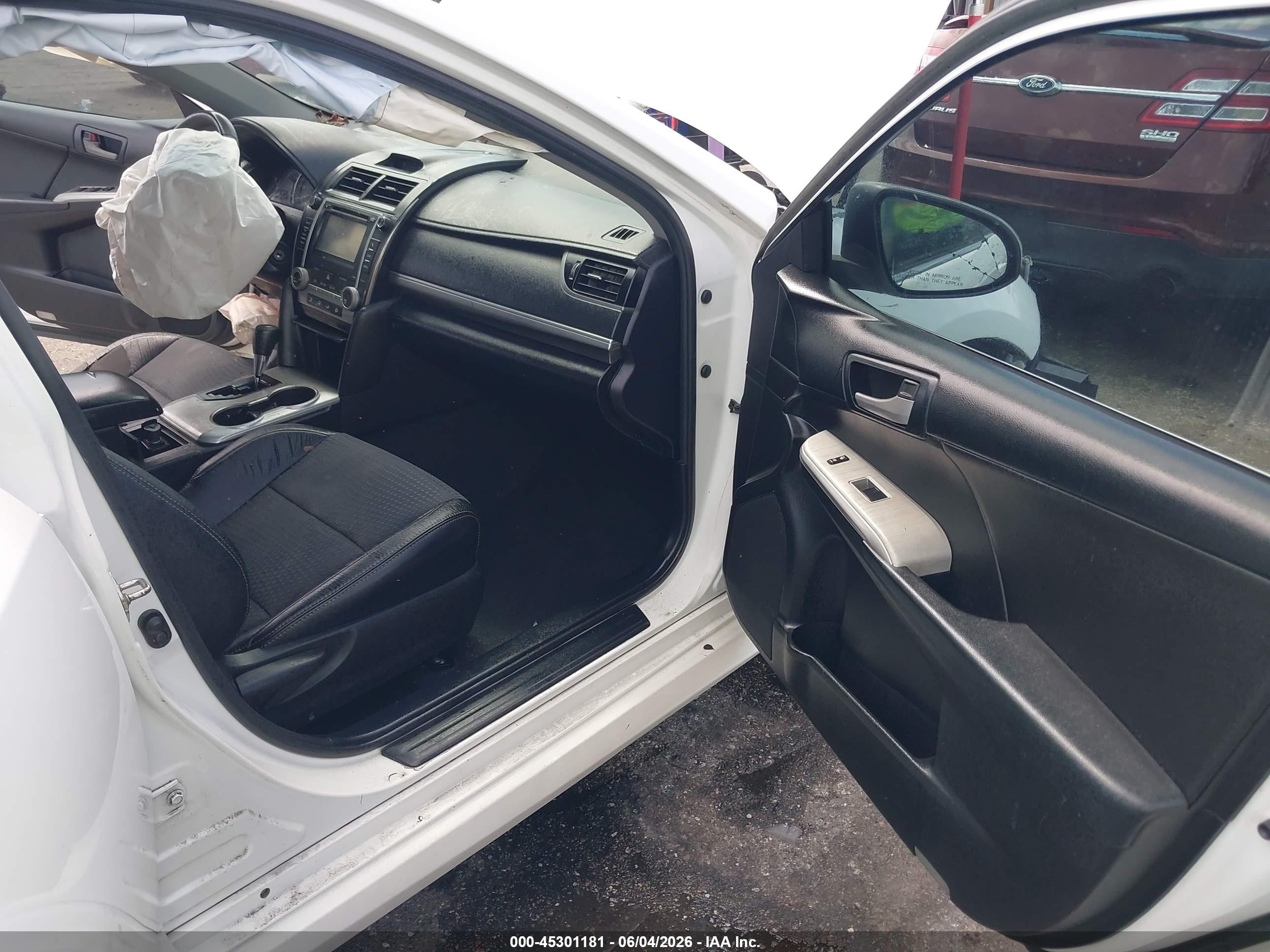2014 Toyota Camry Se White vin: 4T1BF1FK5EU306547