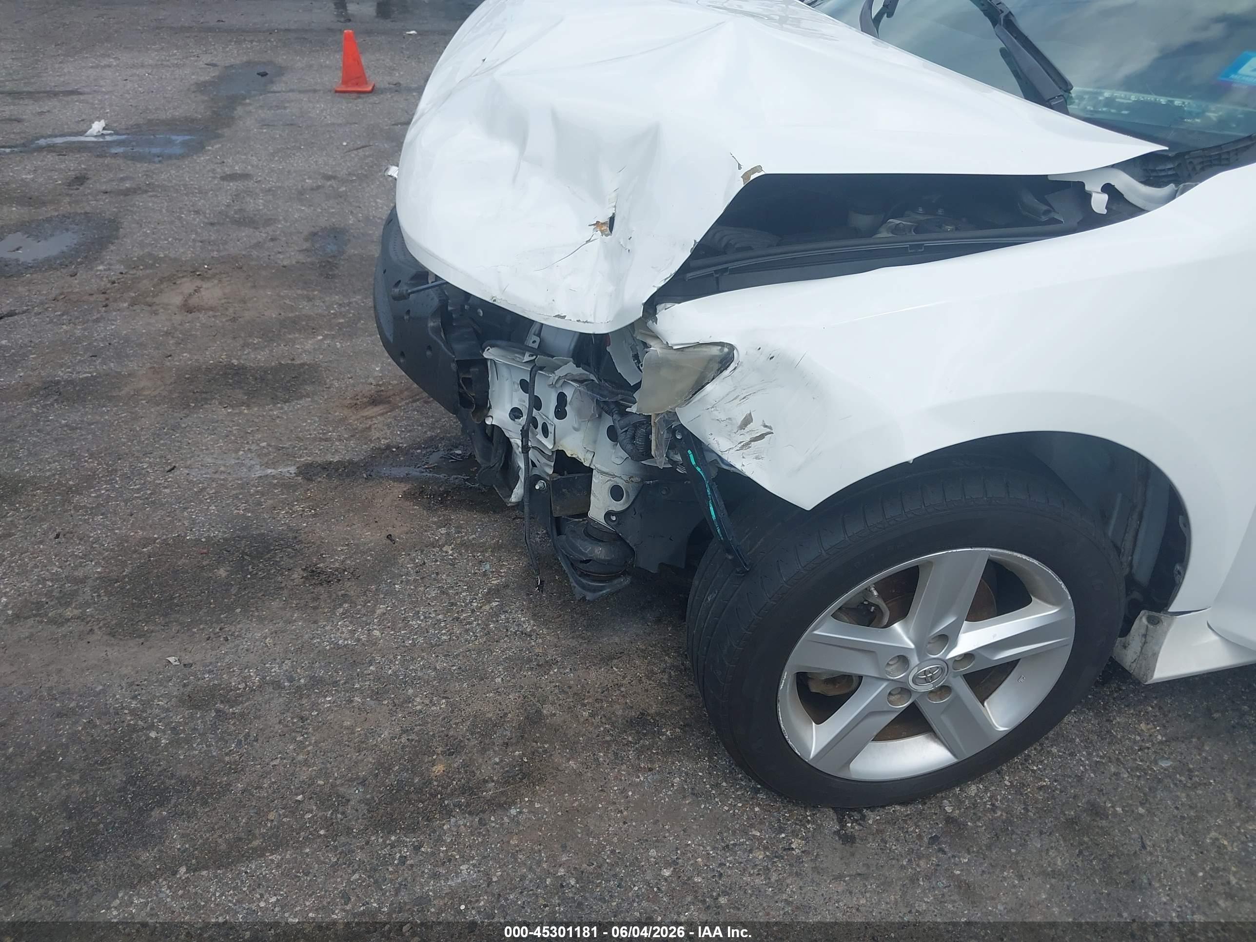 2014 Toyota Camry Se White vin: 4T1BF1FK5EU306547