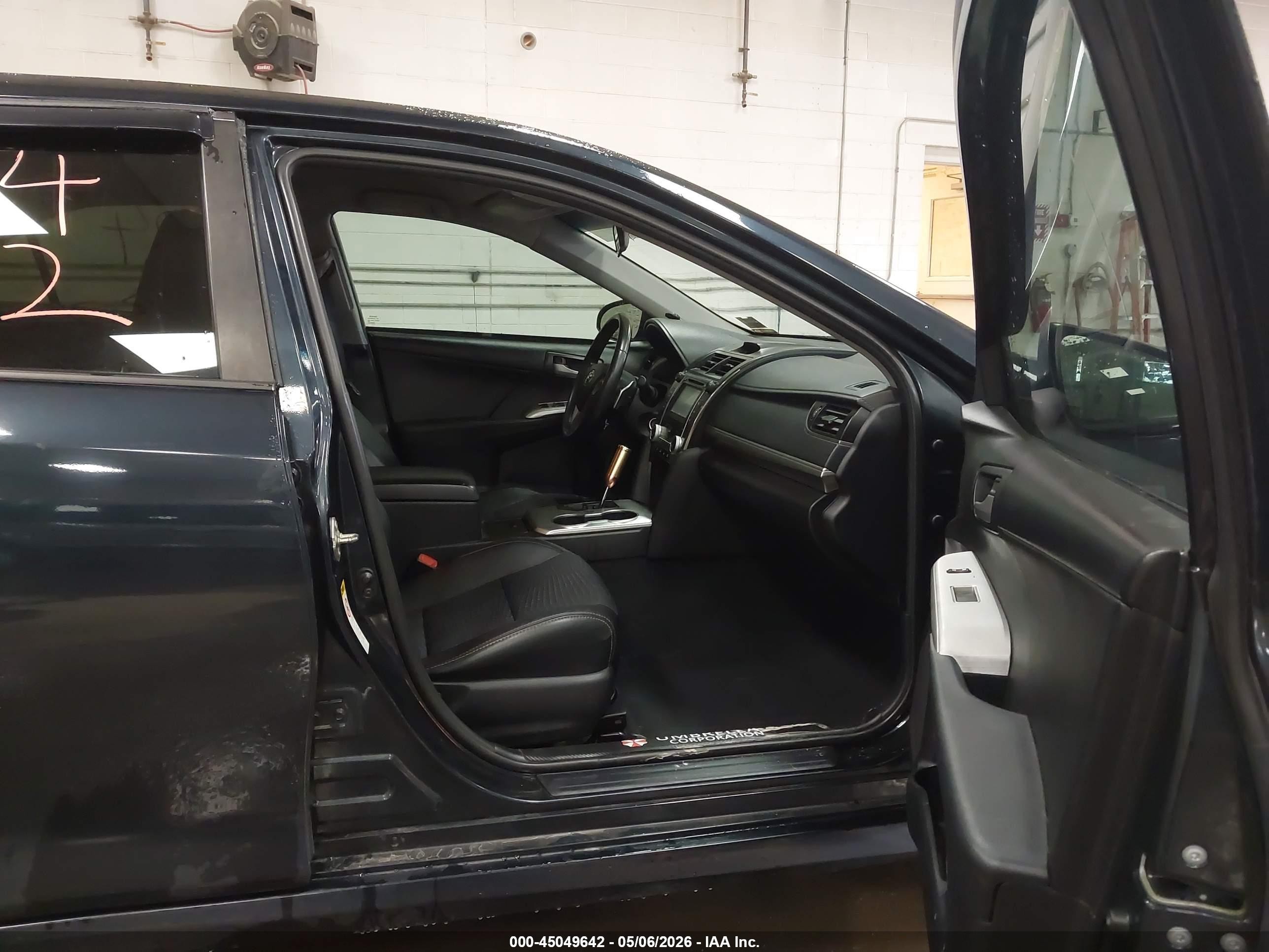 2014 Toyota Camry Se Dark Blue vin: 4T1BF1FK5EU314227