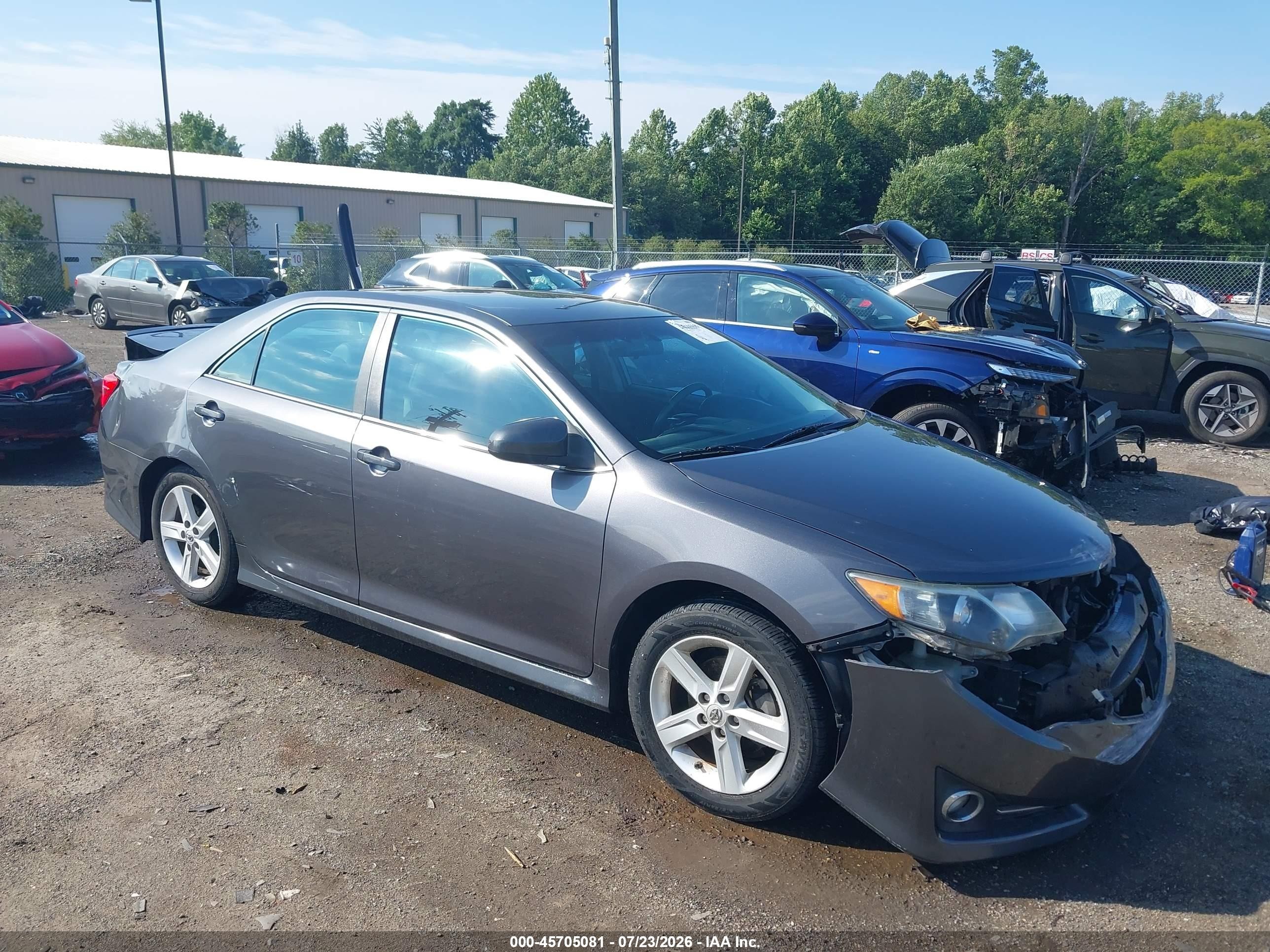 2014 Toyota Camry Se Серый vin: 4T1BF1FK5EU321100