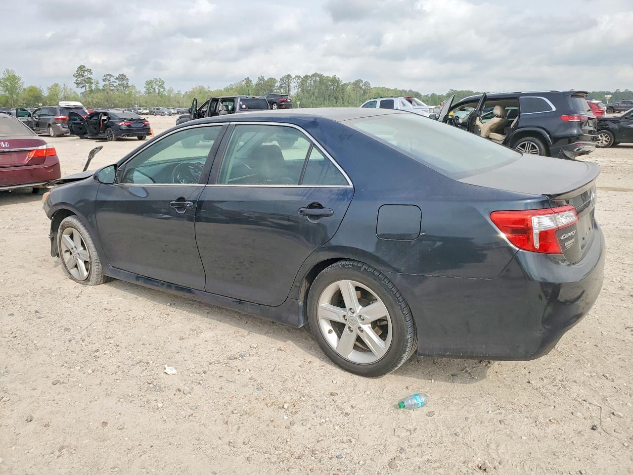 2014 Toyota Camry Se Черный vin: 4T1BF1FK5EU321131