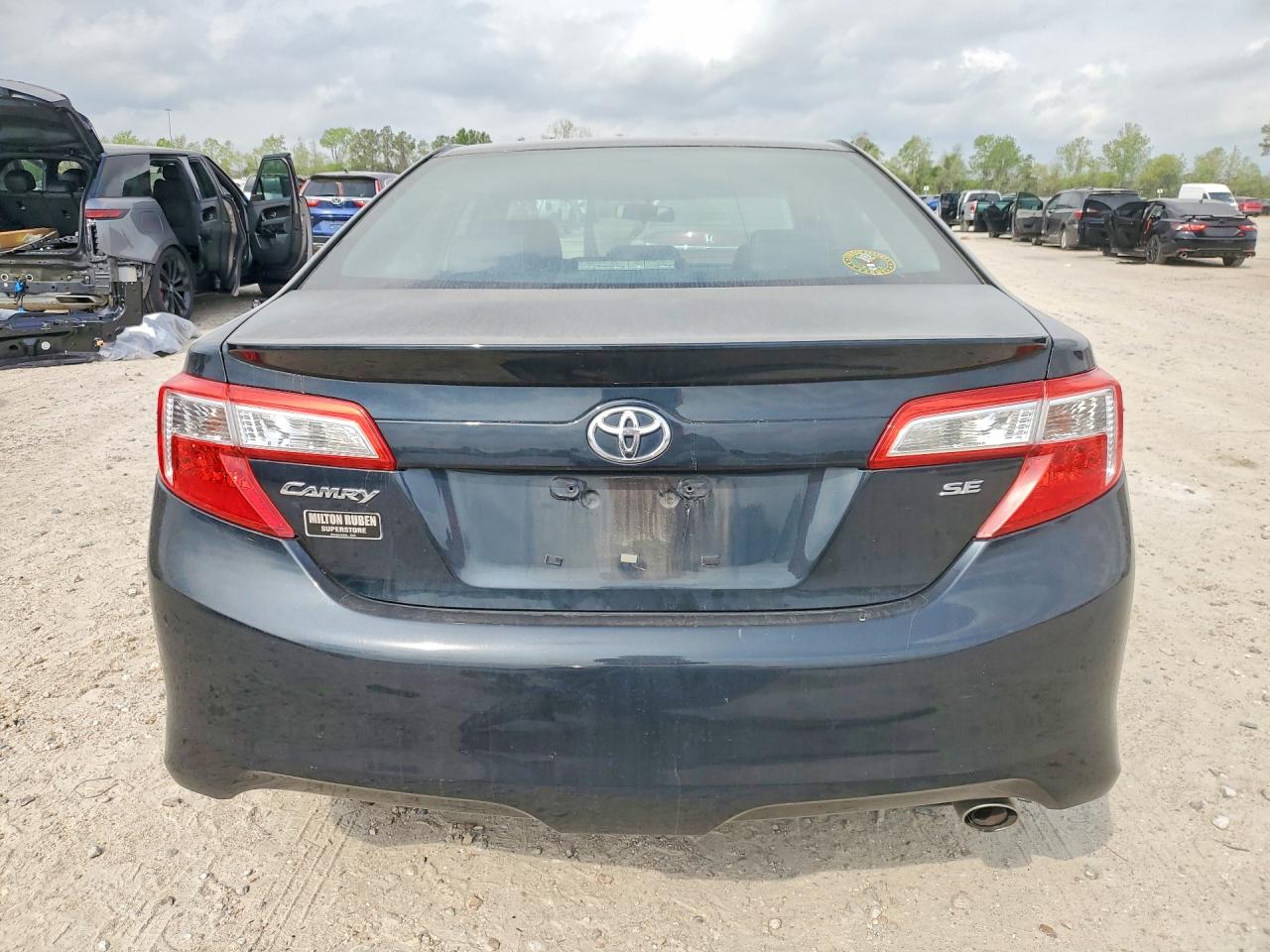 2014 Toyota Camry Se Черный vin: 4T1BF1FK5EU321131