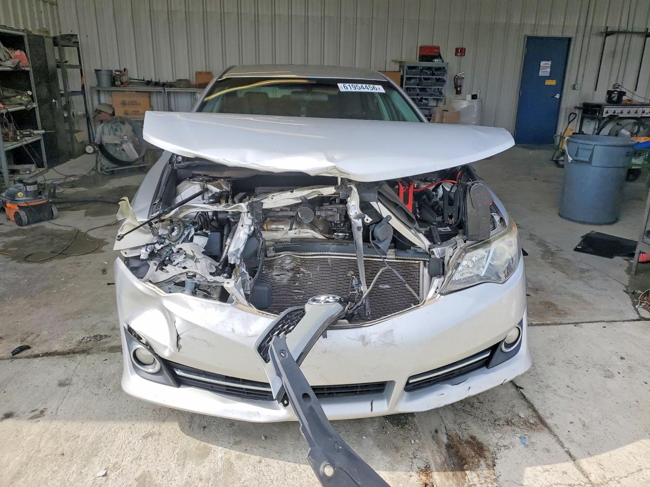 2014 Toyota Camry Se Silver vin: 4T1BF1FK5EU324644