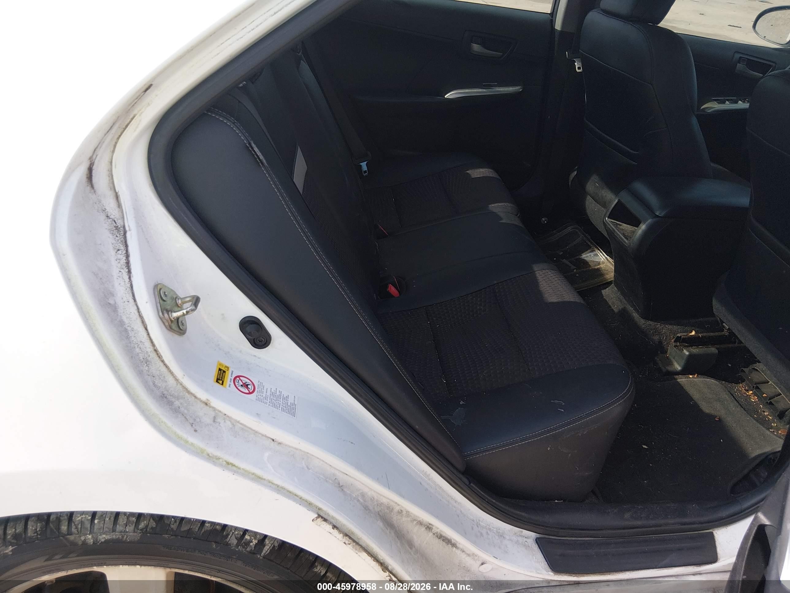 2014 Toyota Camry Se White vin: 4T1BF1FK5EU324675