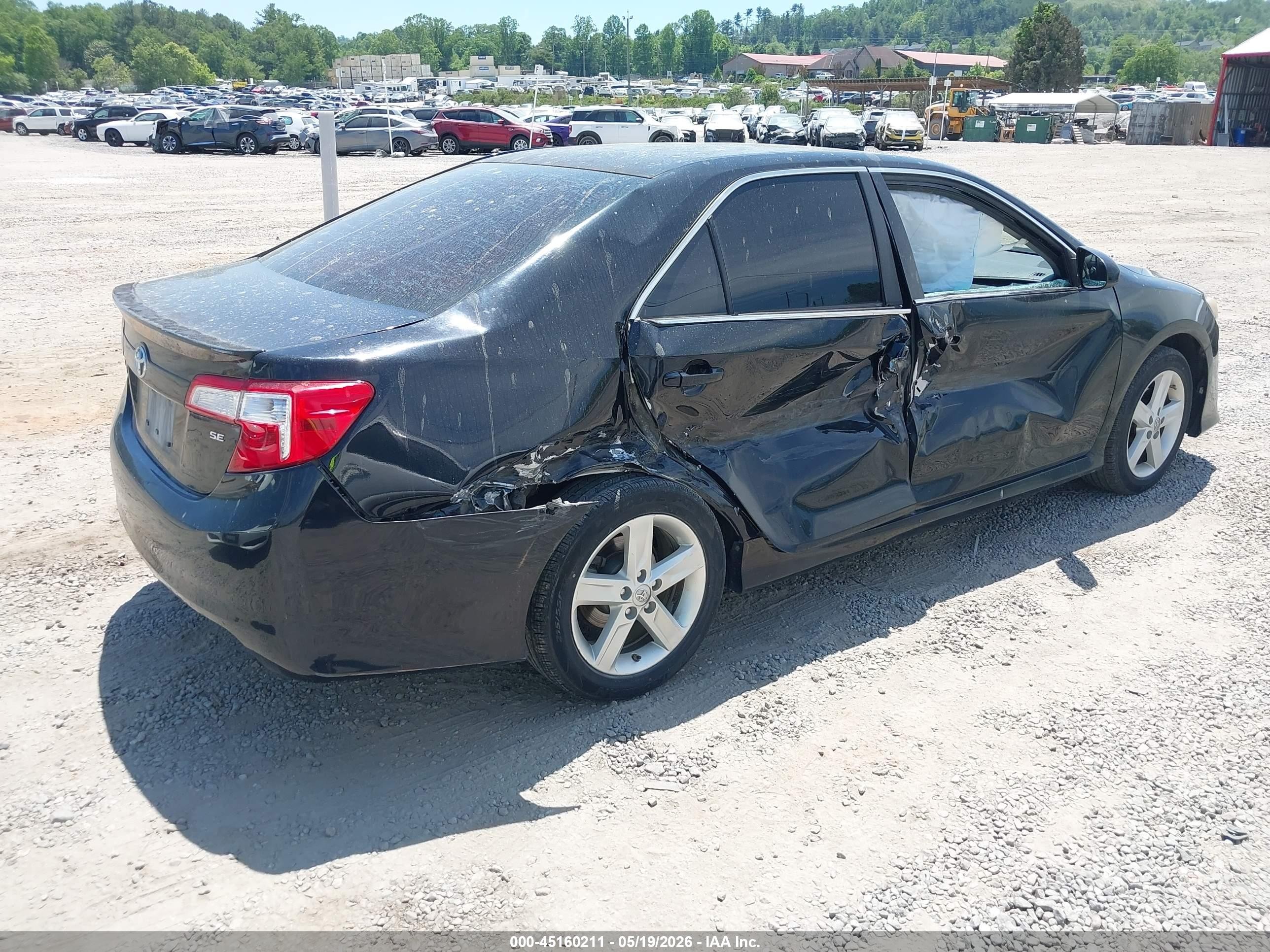 2014 Toyota Camry L/se/le/xle Черный vin: 4T1BF1FK5EU339547