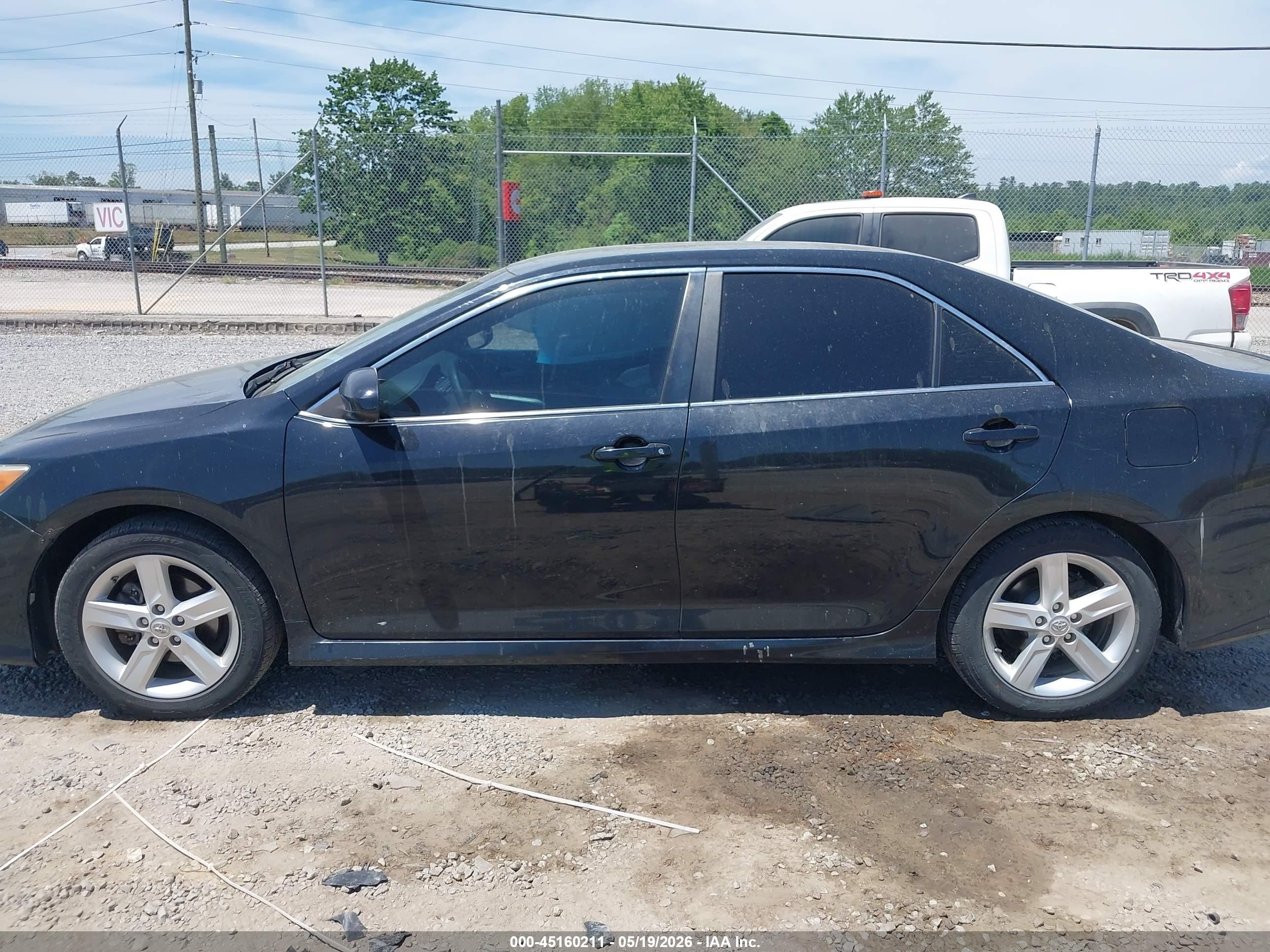 2014 Toyota Camry L/se/le/xle Черный vin: 4T1BF1FK5EU339547