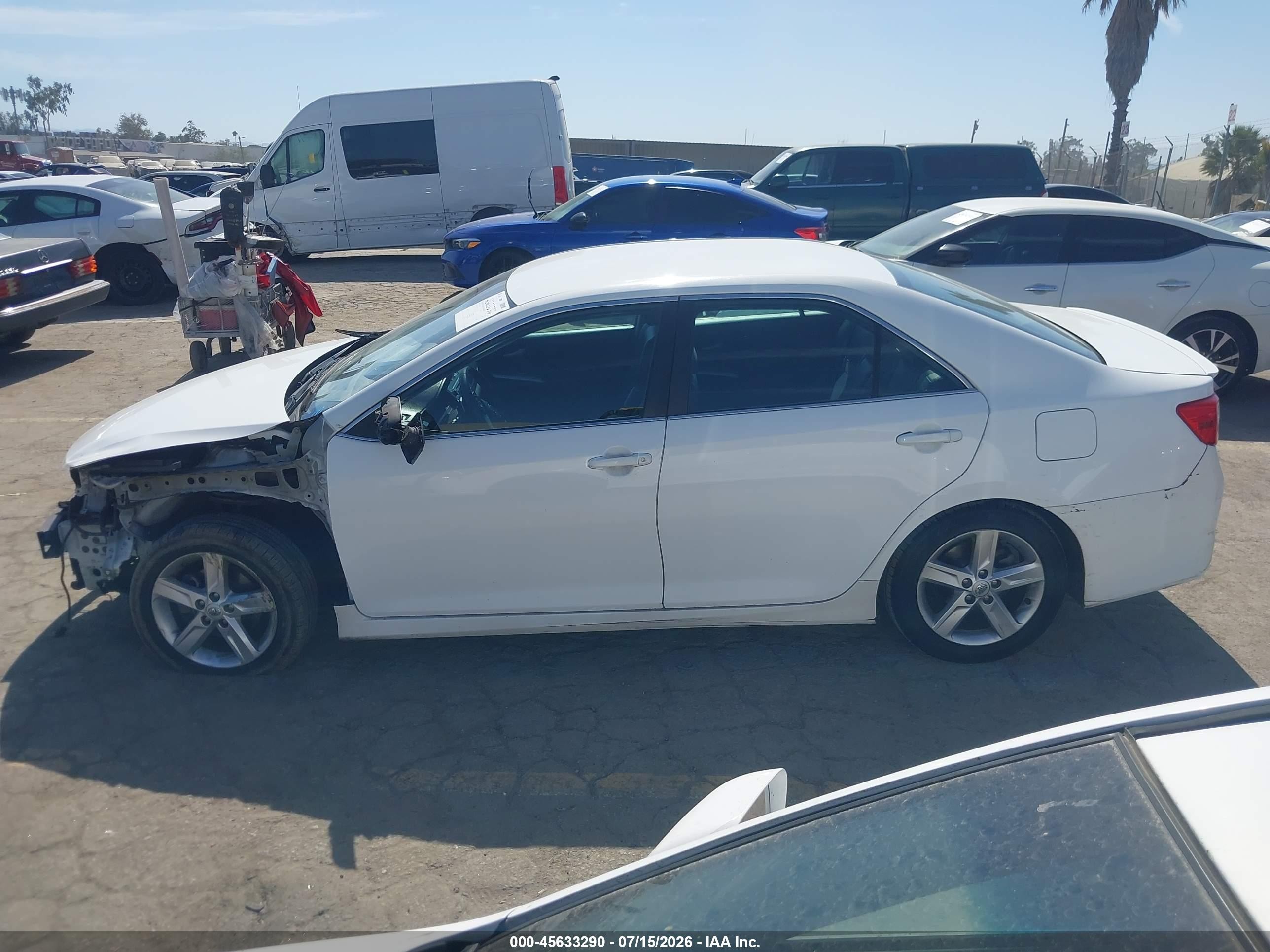 2014 Toyota Camry Se White vin: 4T1BF1FK5EU341315