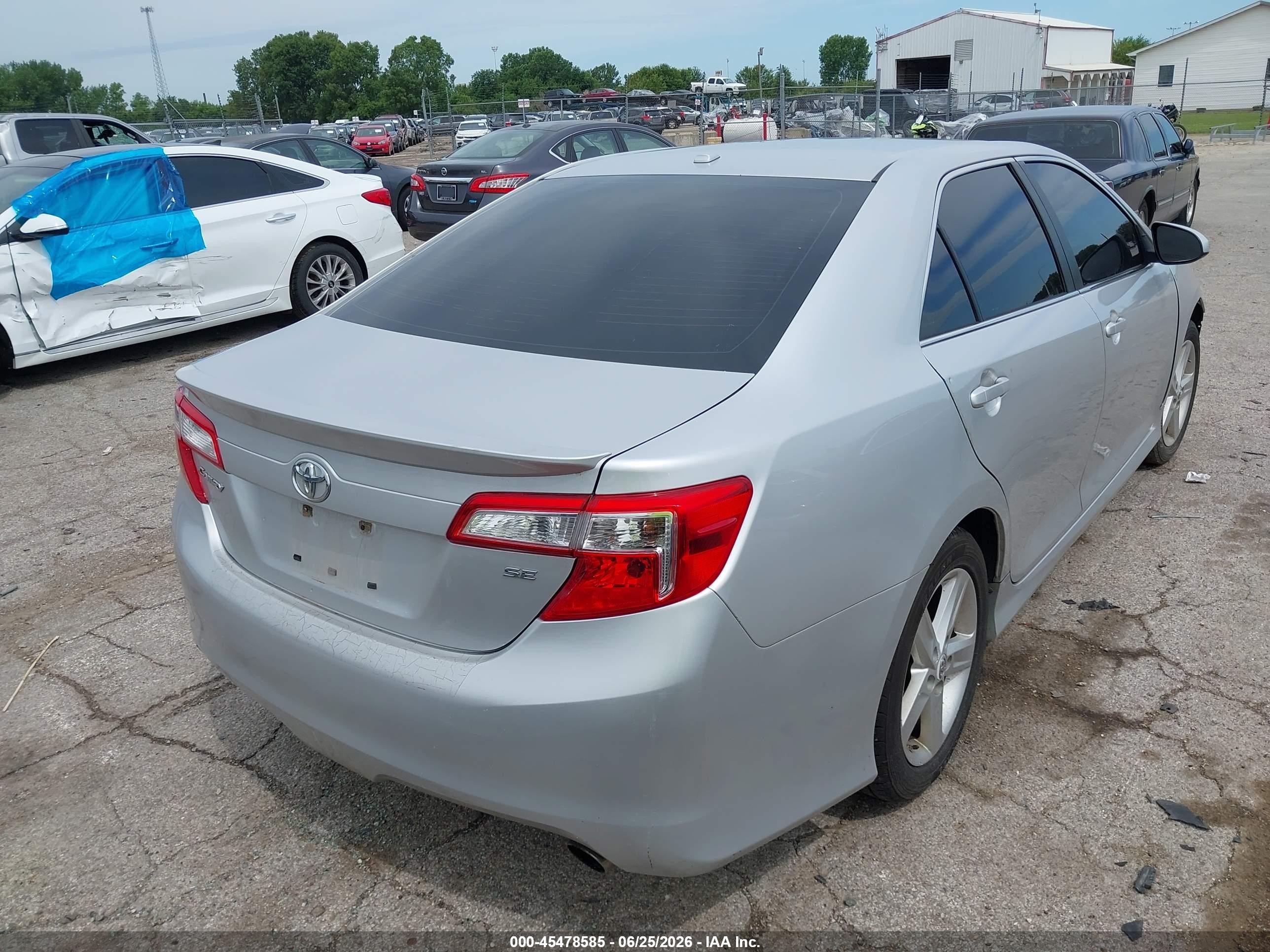 2014 Toyota Camry Se Silver vin: 4T1BF1FK5EU342867