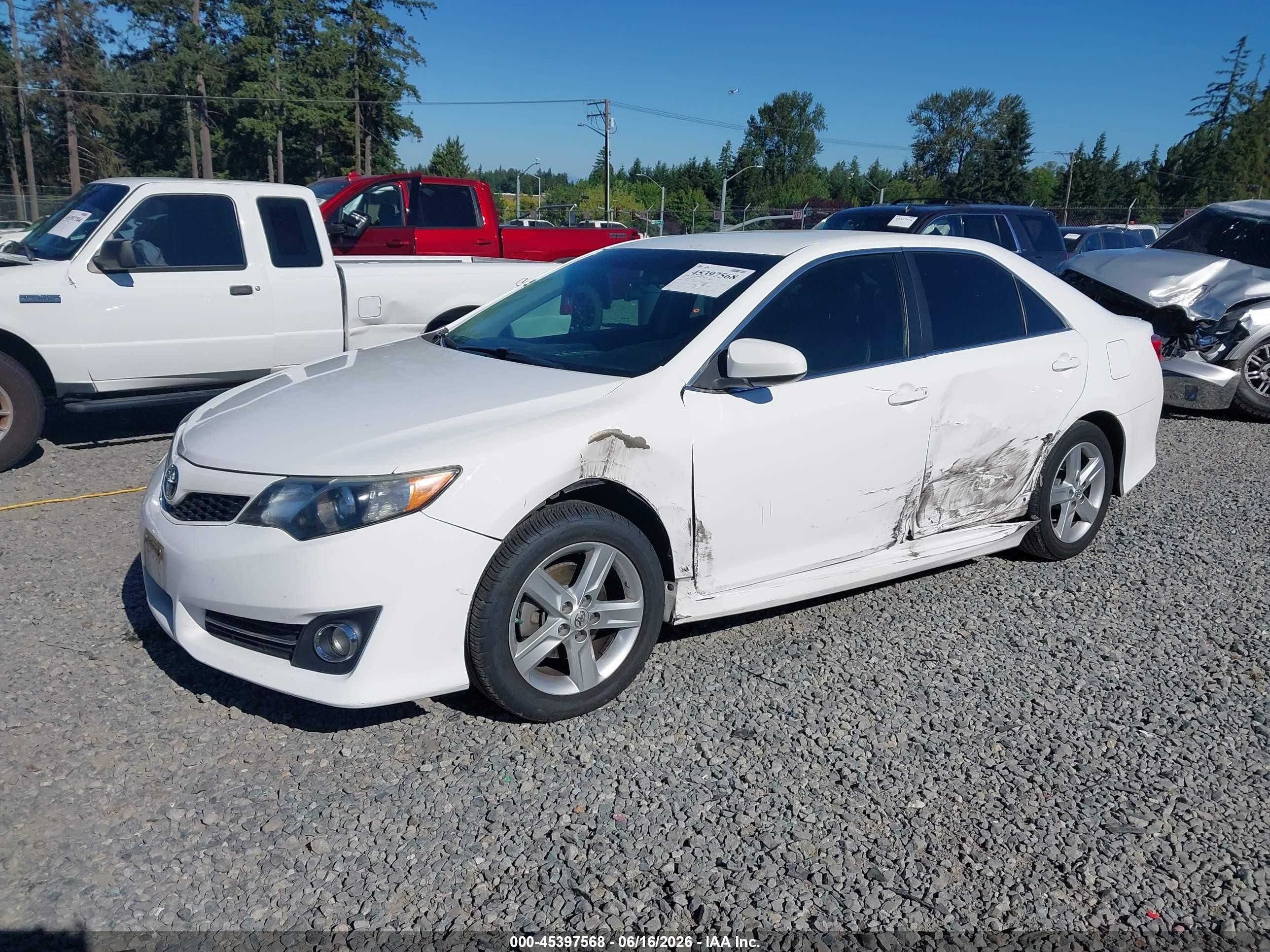 2014 Toyota Camry Se White vin: 4T1BF1FK5EU360544