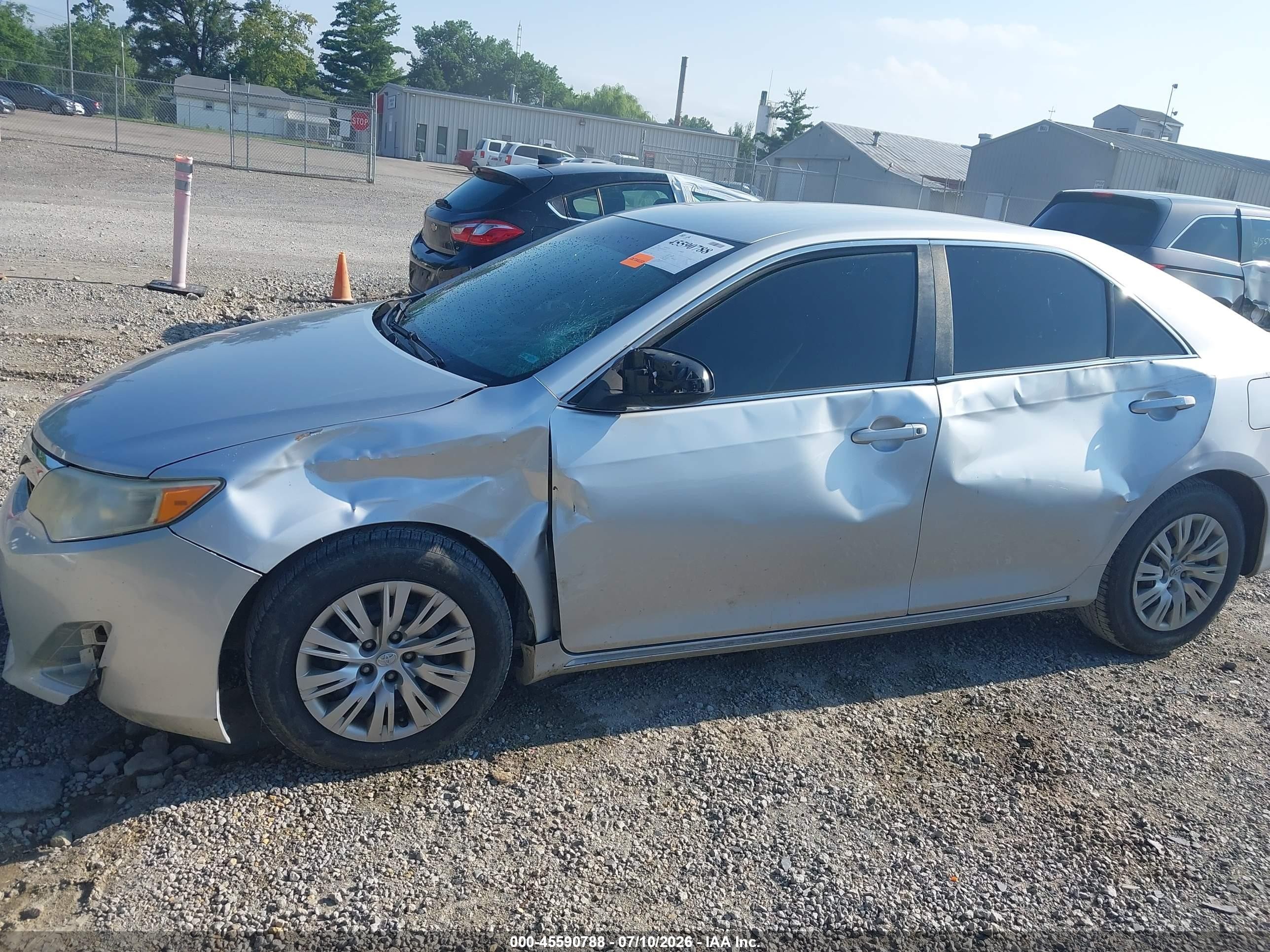 2014 Toyota Camry Le Silver vin: 4T1BF1FK5EU361032