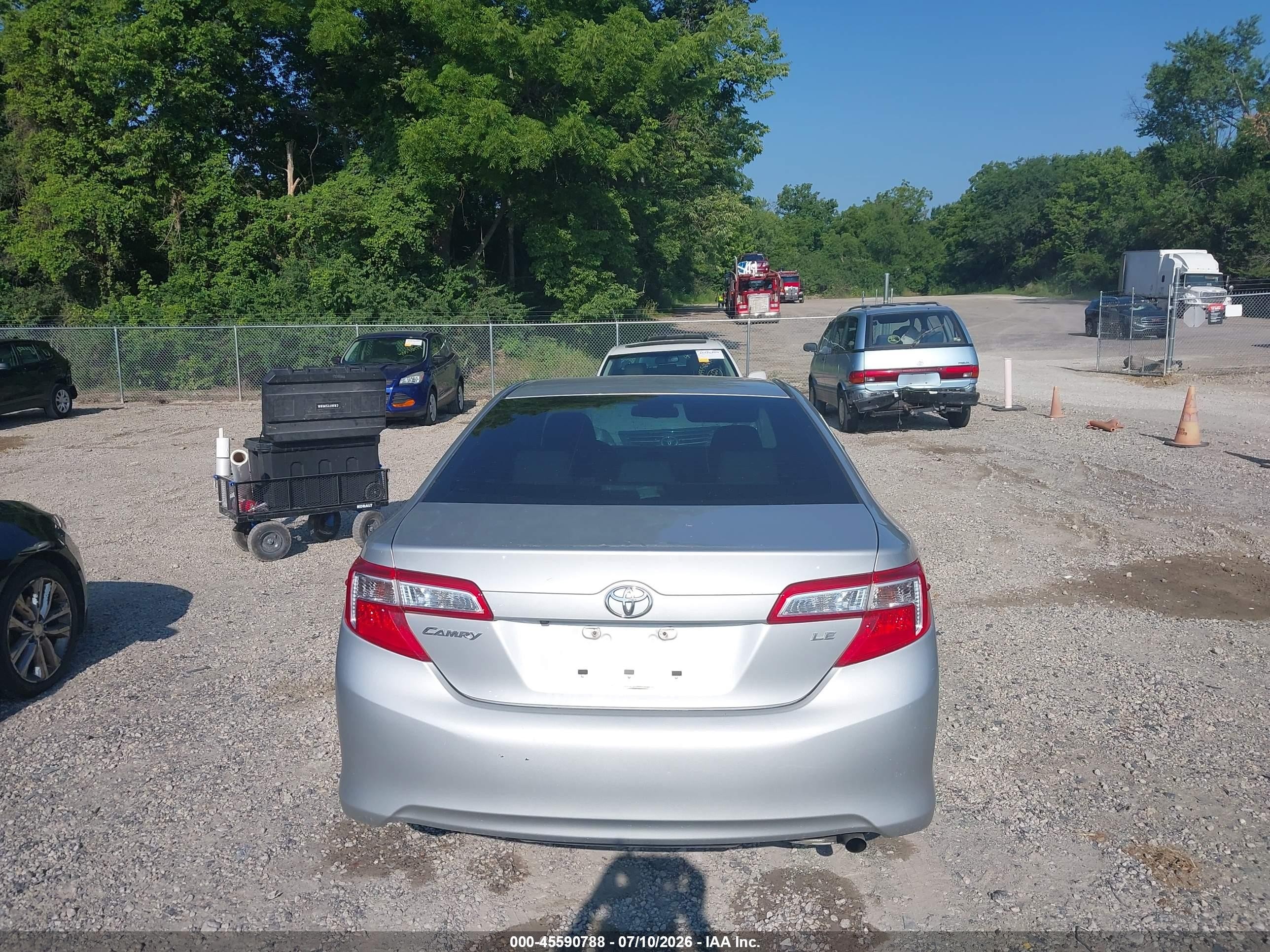 2014 Toyota Camry Le Silver vin: 4T1BF1FK5EU361032