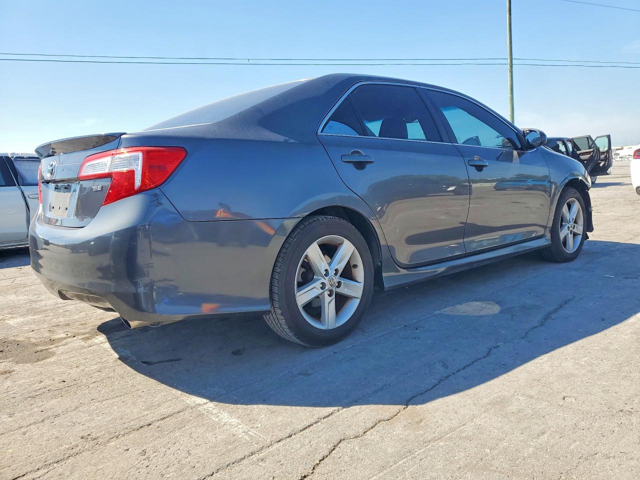 2014 Toyota Camry Se Gray vin: 4T1BF1FK5EU366327