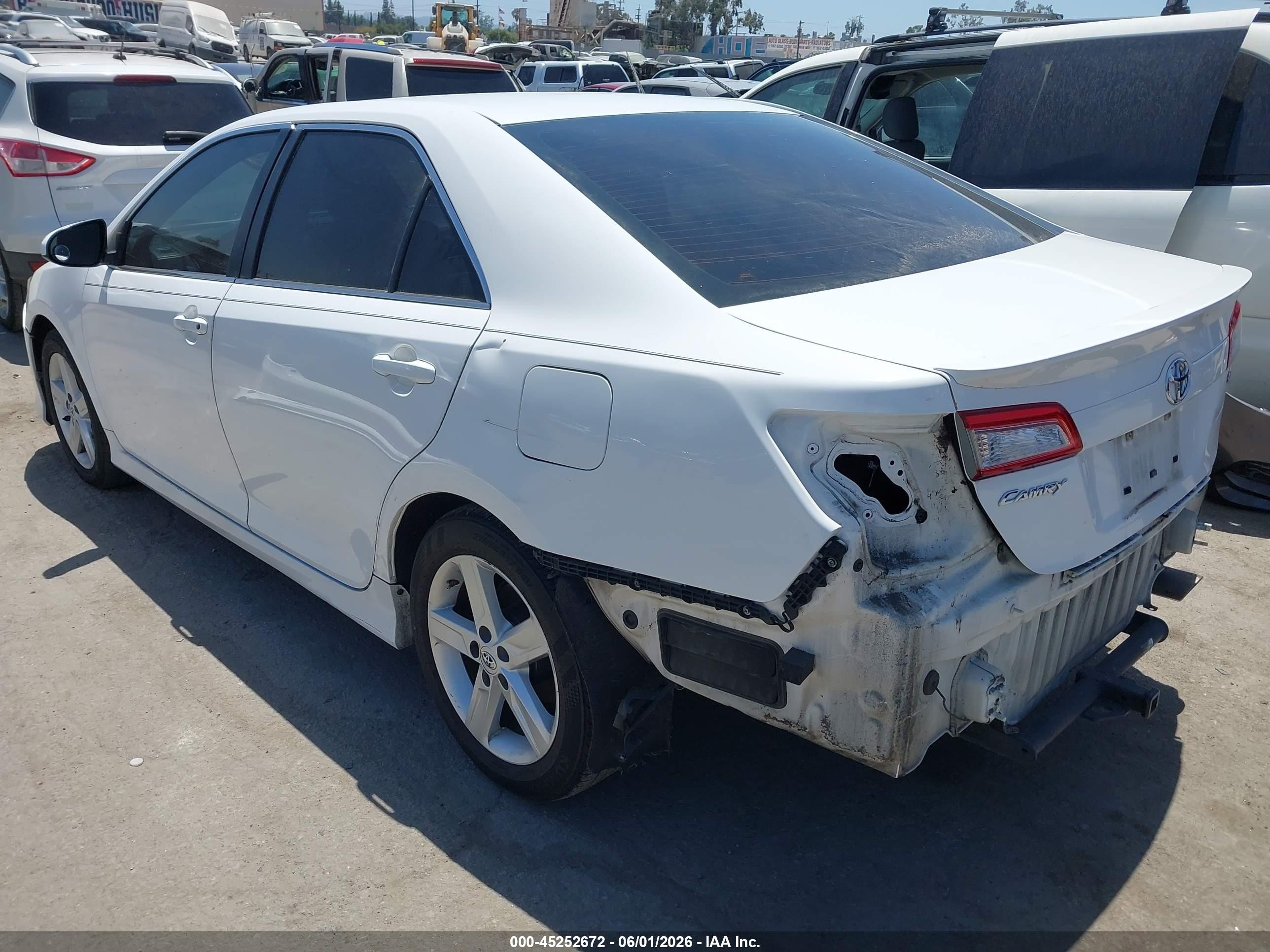 2014 Toyota Camry Se White vin: 4T1BF1FK5EU371205