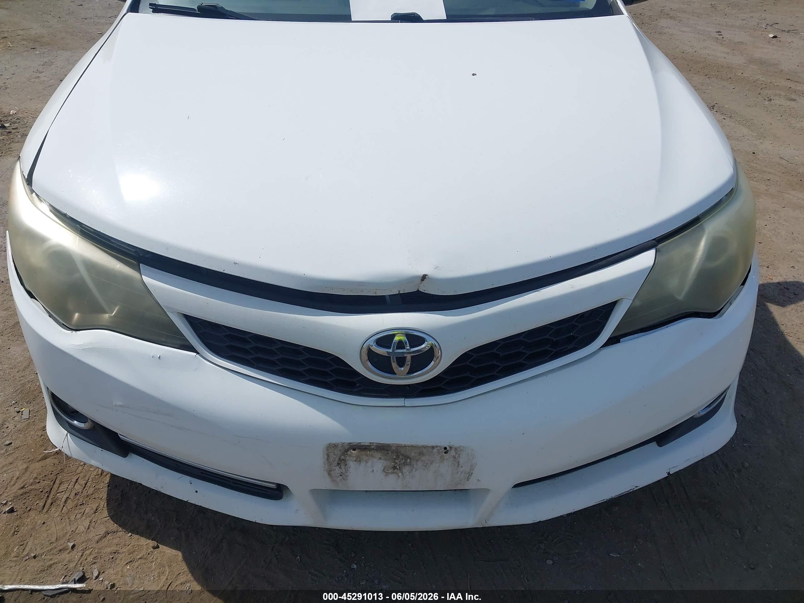 2014 Toyota Camry Se Белый vin: 4T1BF1FK5EU377800
