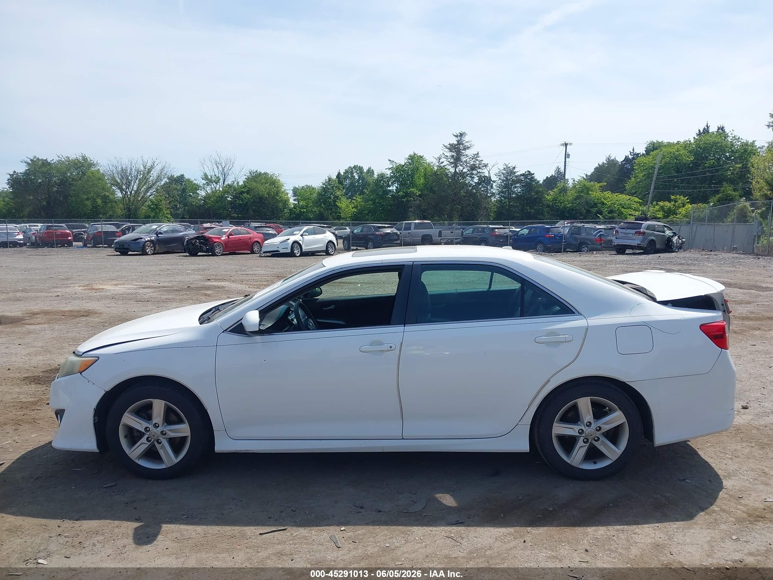 2014 Toyota Camry Se Белый vin: 4T1BF1FK5EU377800