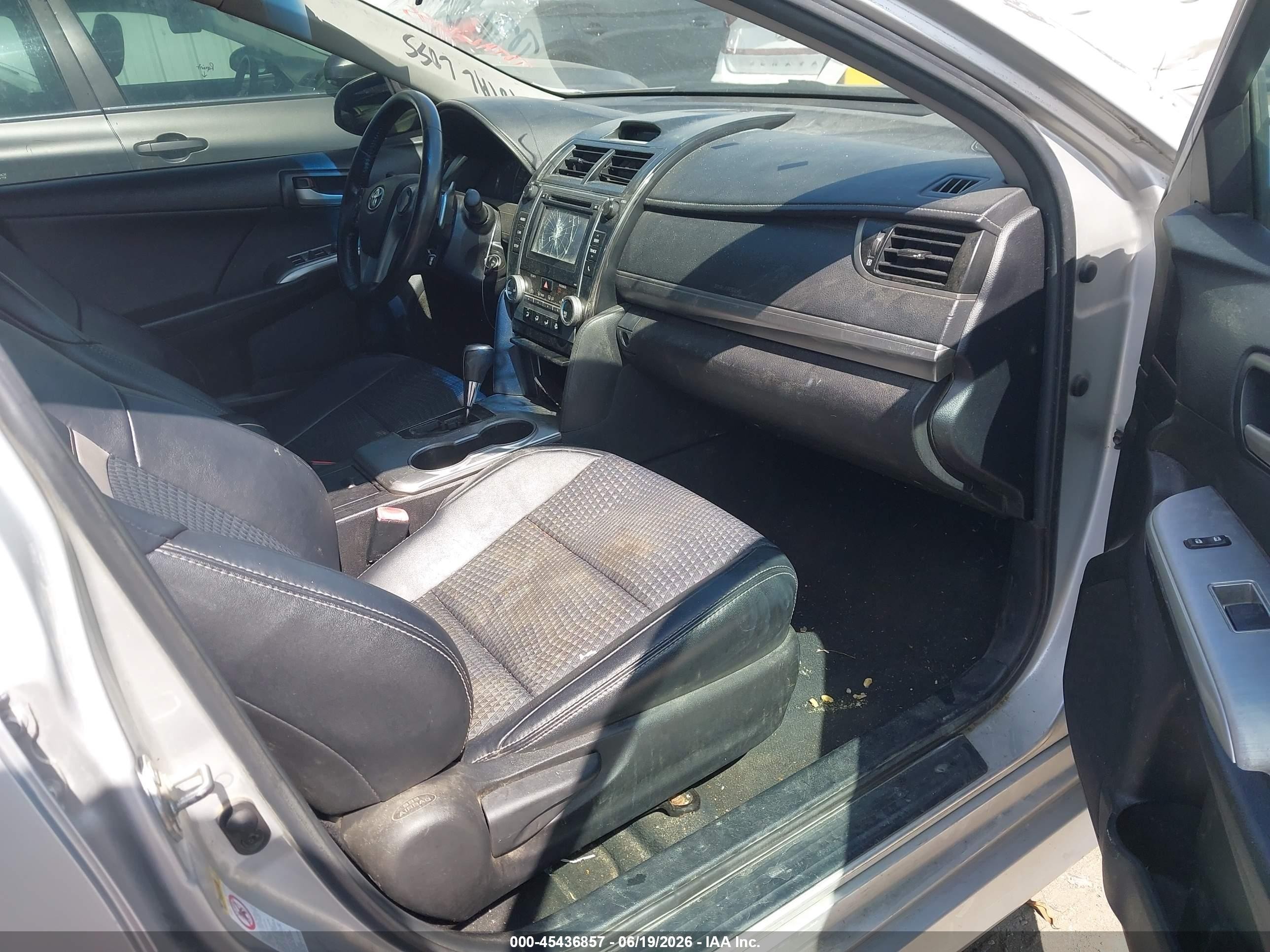 2014 Toyota Camry Se Gray vin: 4T1BF1FK5EU381278