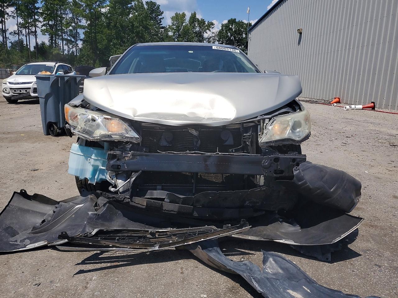 2014 Toyota Camry Le Gold vin: 4T1BF1FK5EU382124