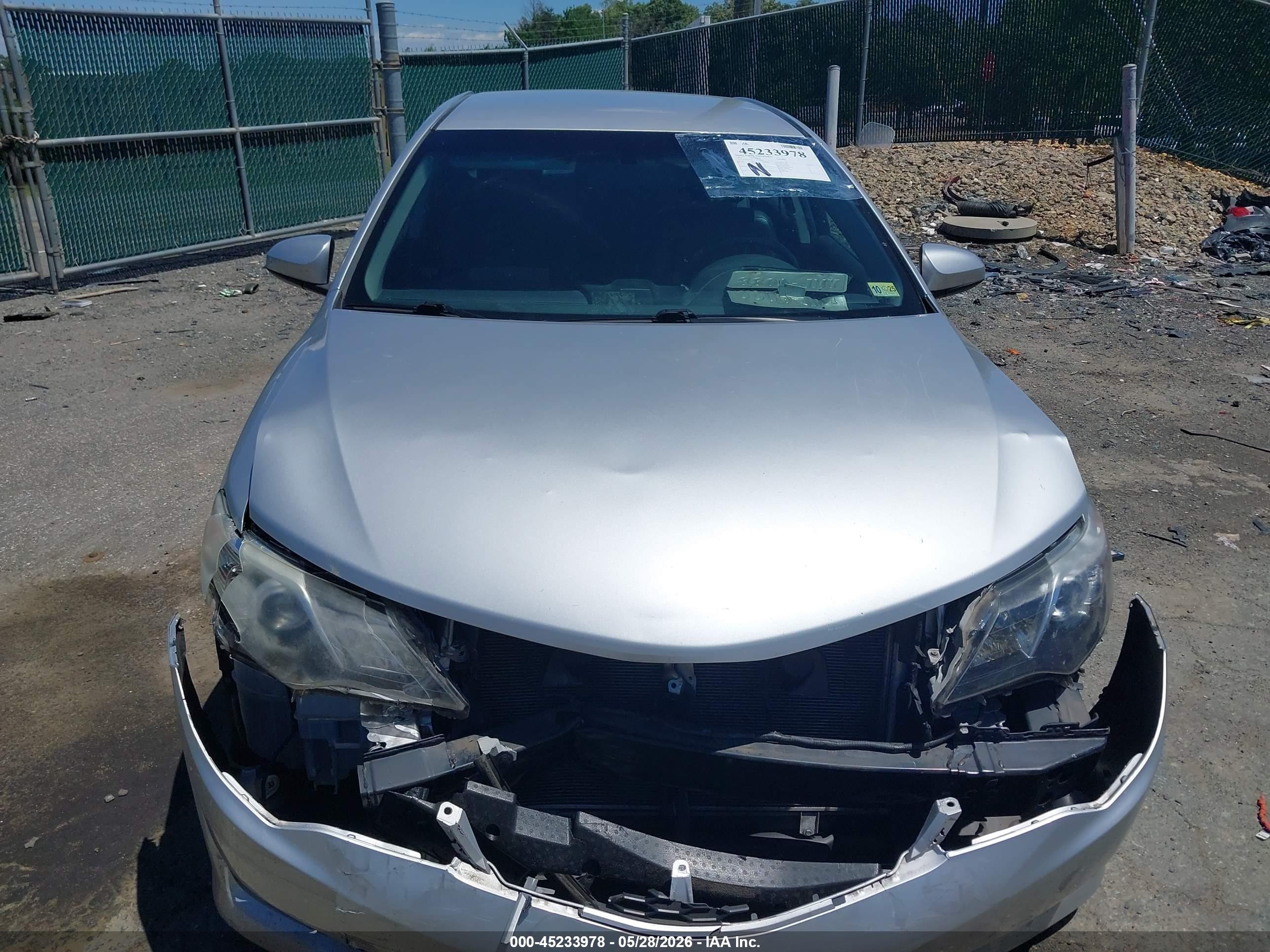 2014 Toyota Camry Se Серебряный vin: 4T1BF1FK5EU385914