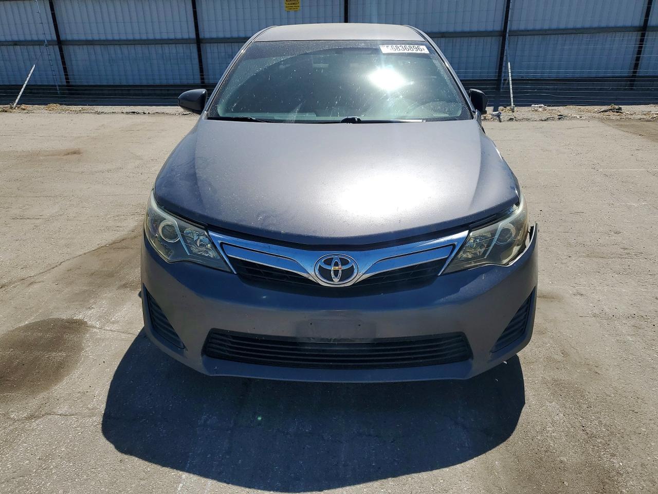 2014 Toyota Camry Le Gray vin: 4T1BF1FK5EU392233