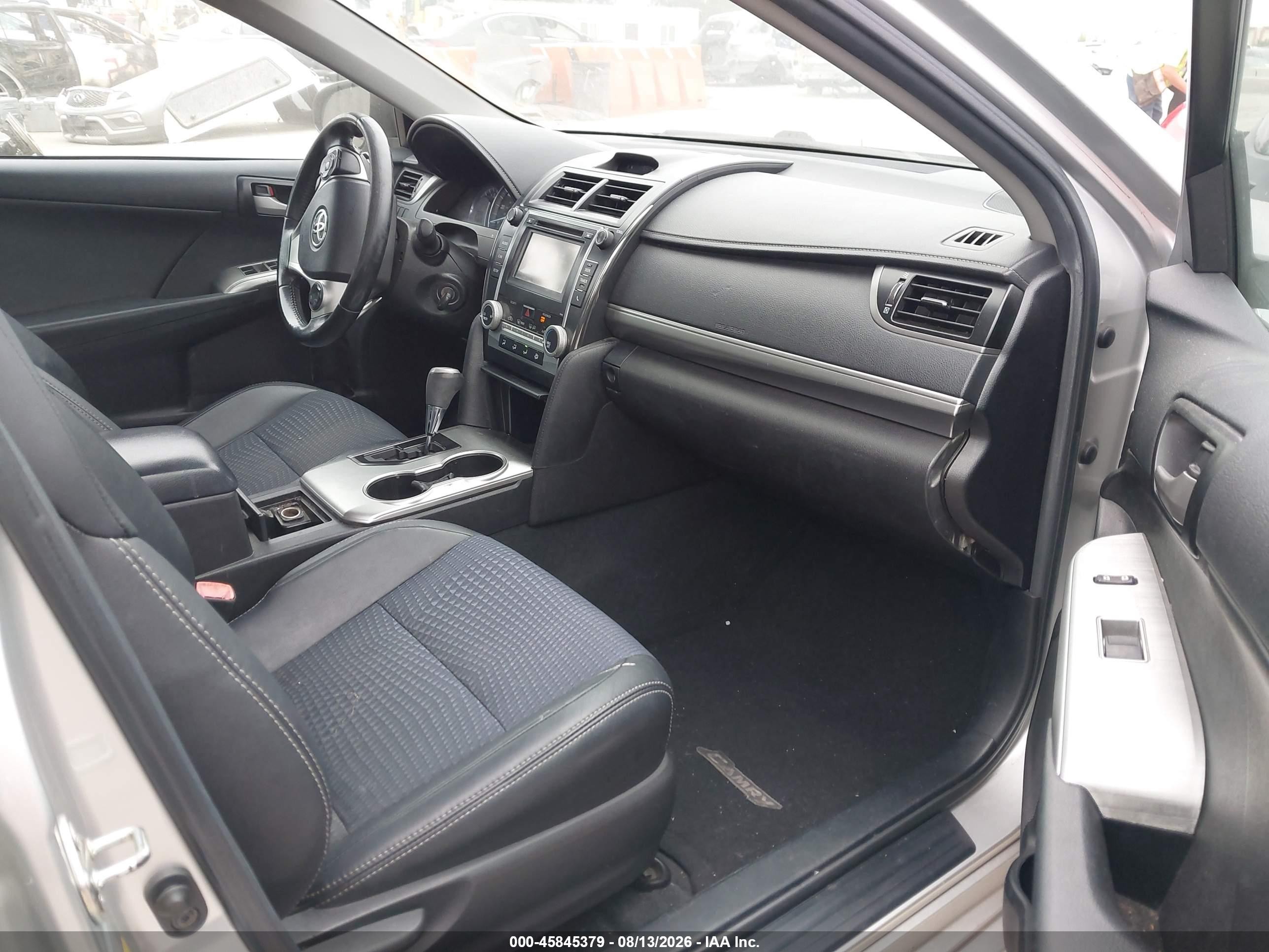 2014 Toyota Camry Se Silver vin: 4T1BF1FK5EU394547