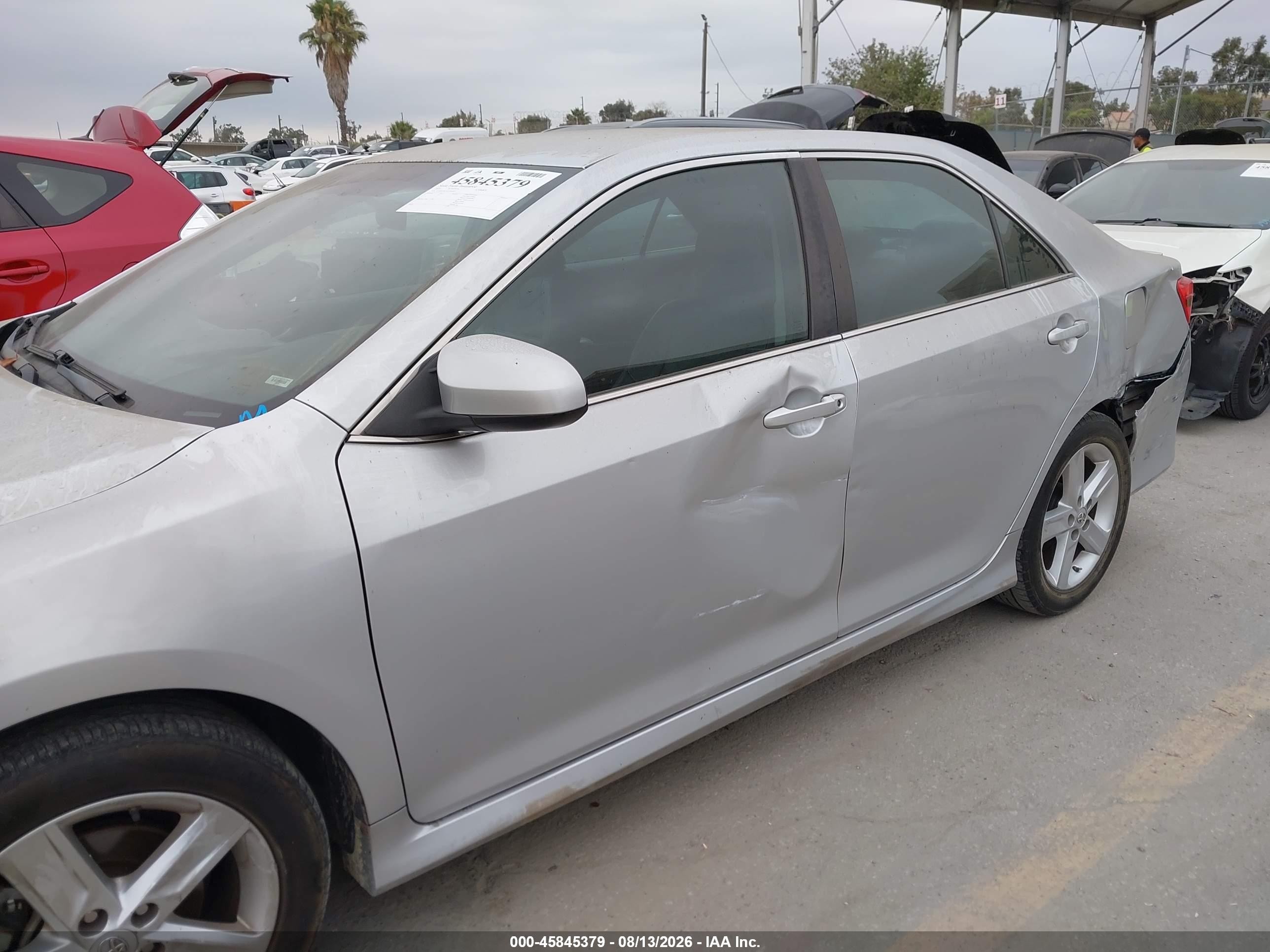2014 Toyota Camry Se Silver vin: 4T1BF1FK5EU394547
