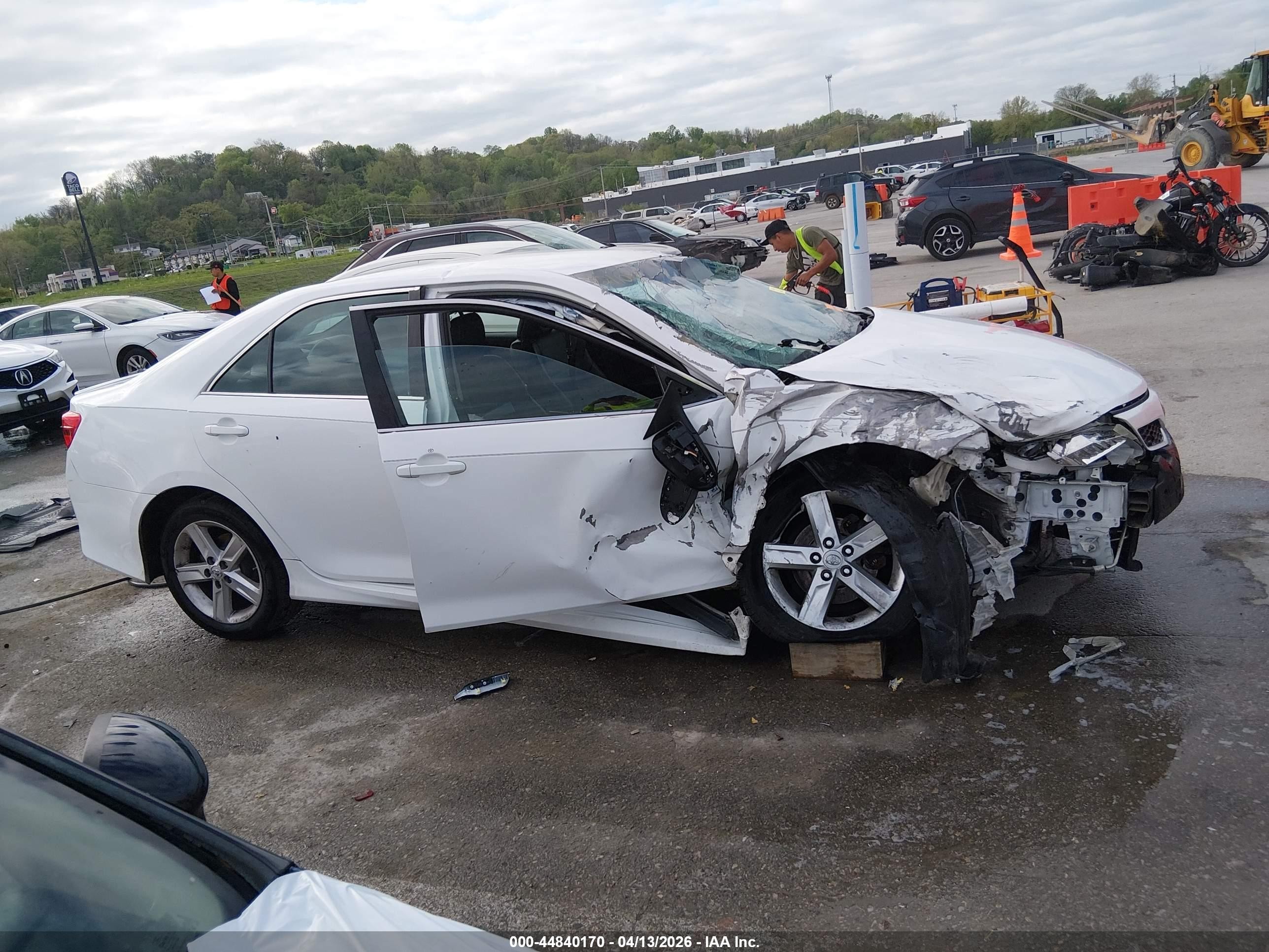 2014 Toyota Camry Se White vin: 4T1BF1FK5EU398257
