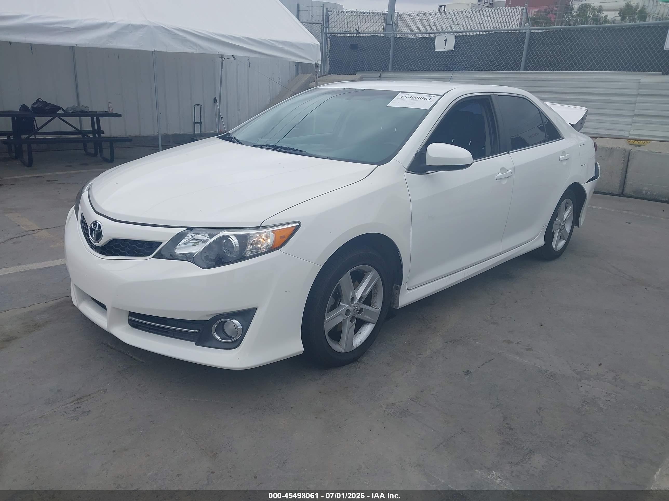 2014 Toyota Camry Se Белый vin: 4T1BF1FK5EU399165