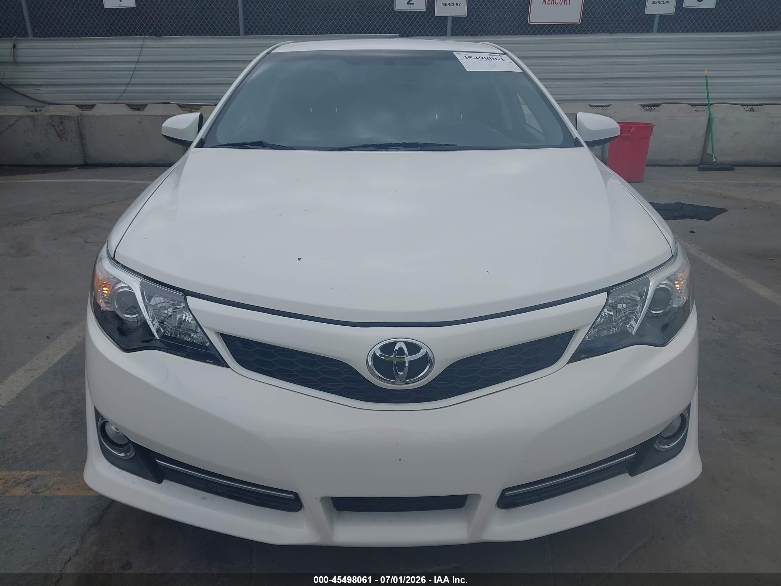 2014 Toyota Camry Se Белый vin: 4T1BF1FK5EU399165