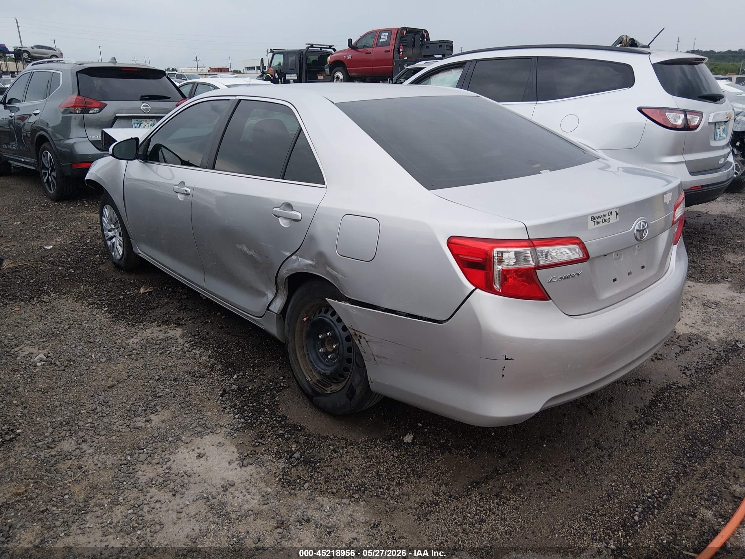 2014 Toyota Camry Le Silver vin: 4T1BF1FK5EU404087