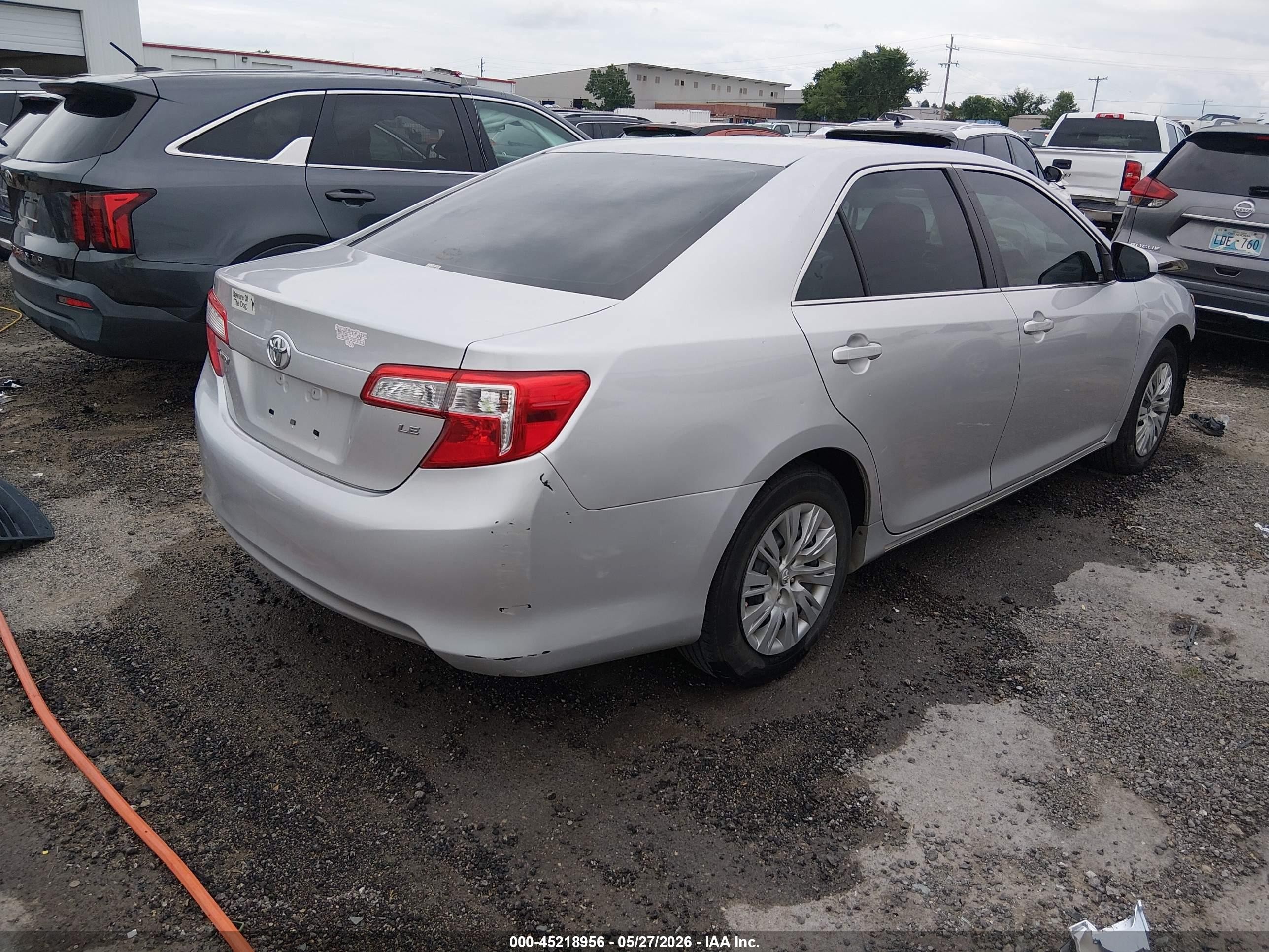 2014 Toyota Camry Le Silver vin: 4T1BF1FK5EU404087