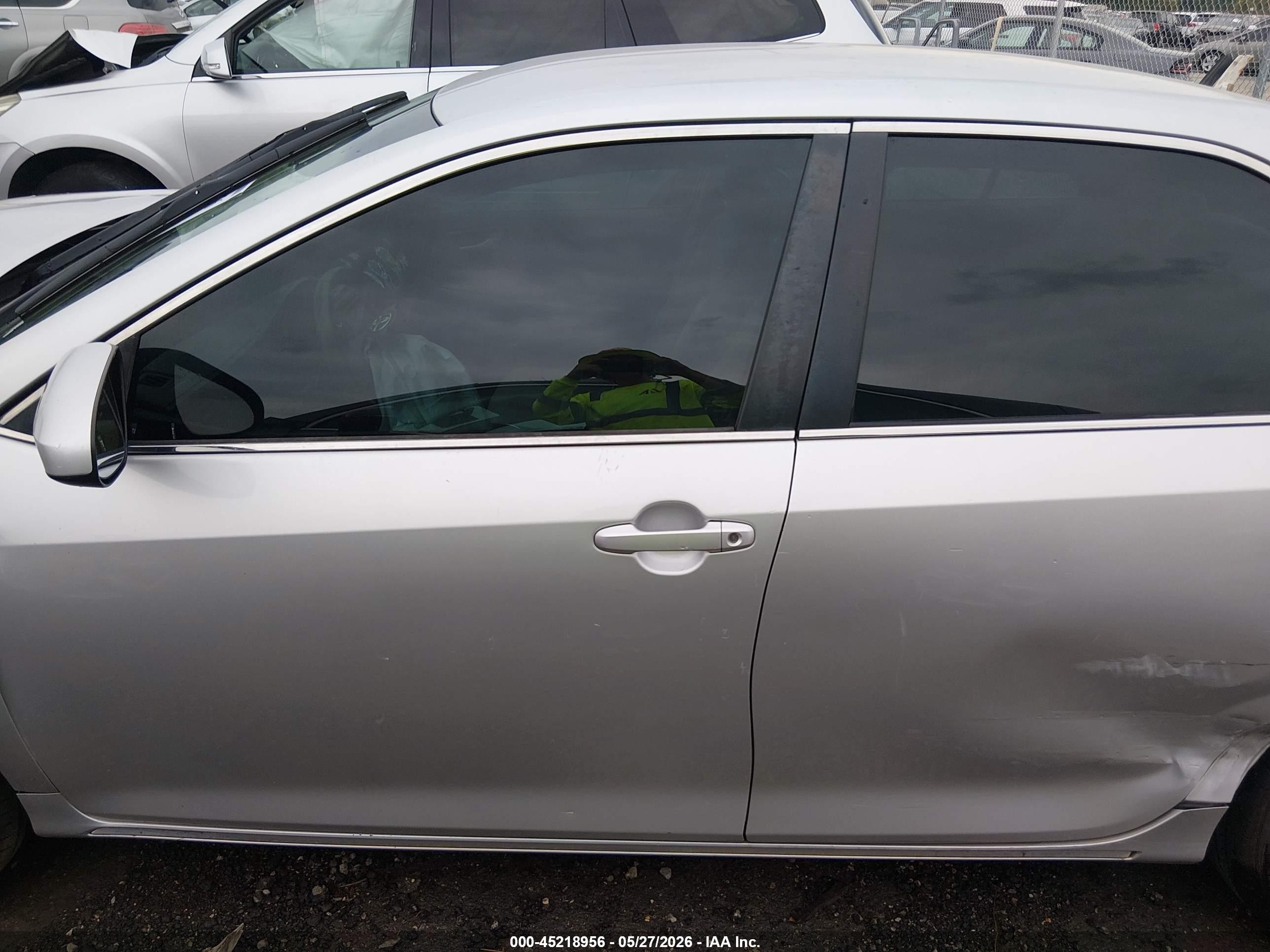 2014 Toyota Camry Le Silver vin: 4T1BF1FK5EU404087