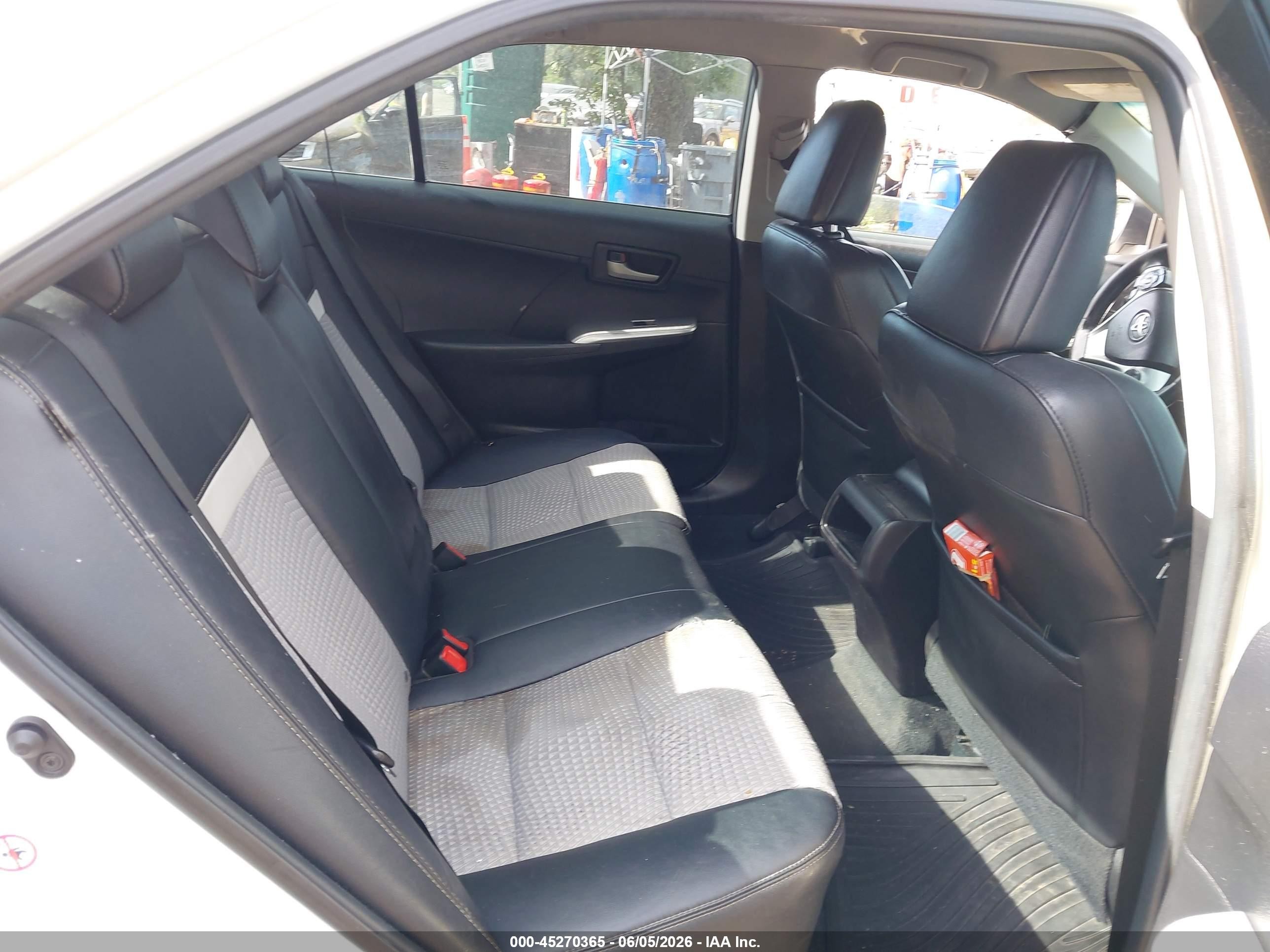 2014 Toyota Camry Se White vin: 4T1BF1FK5EU411301