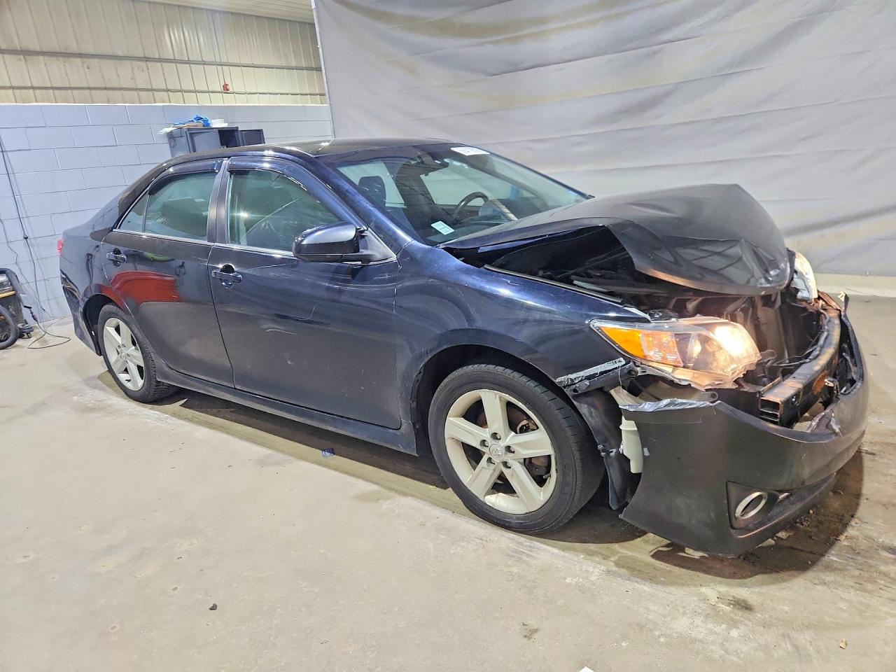 2014 Toyota Camry Se Blue vin: 4T1BF1FK5EU412092
