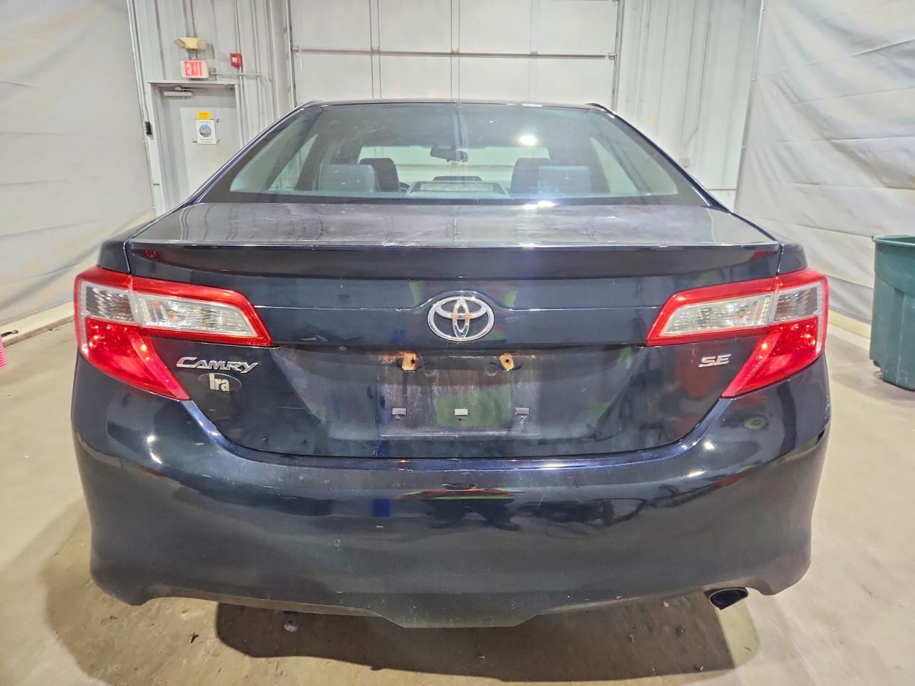 2014 Toyota Camry Se Blue vin: 4T1BF1FK5EU412092
