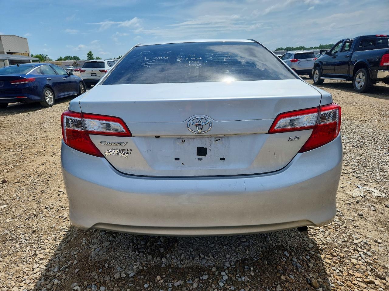 2014 Toyota Camry Le Silver vin: 4T1BF1FK5EU417728